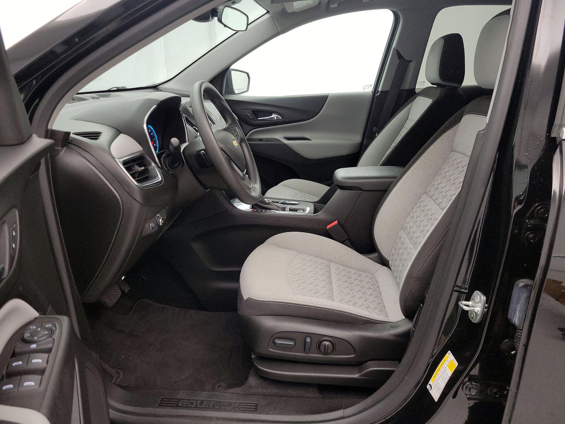 Thumbnail: 2022 Chevrolet Equinox - 11