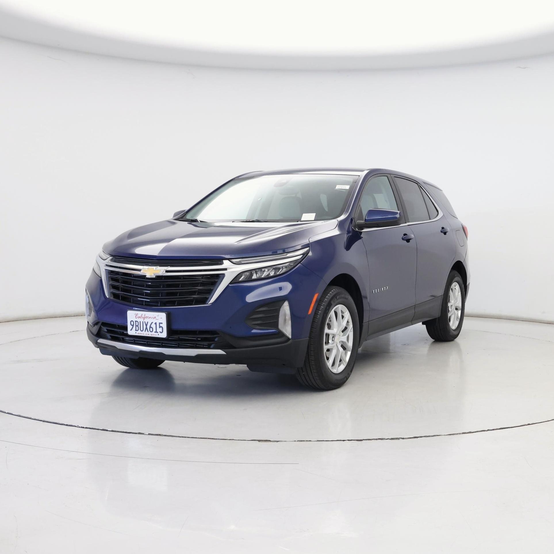 Thumbnail: 2022 Chevrolet Equinox - 4