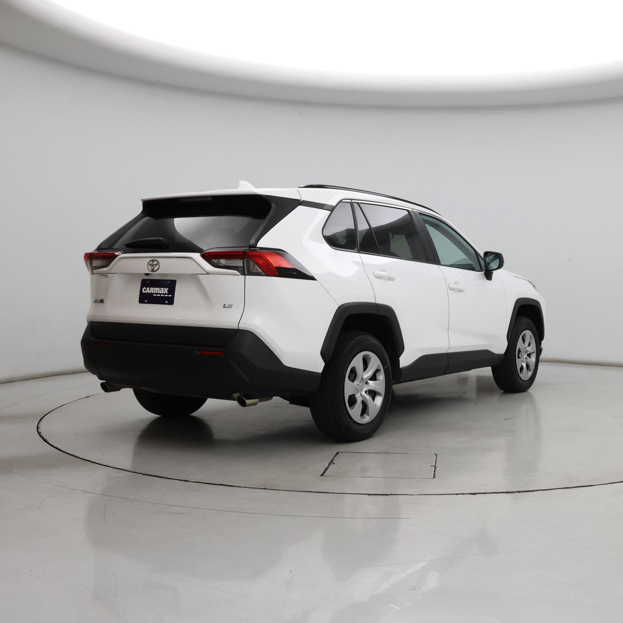 Thumbnail: 2021 Toyota RAV4 - 8
