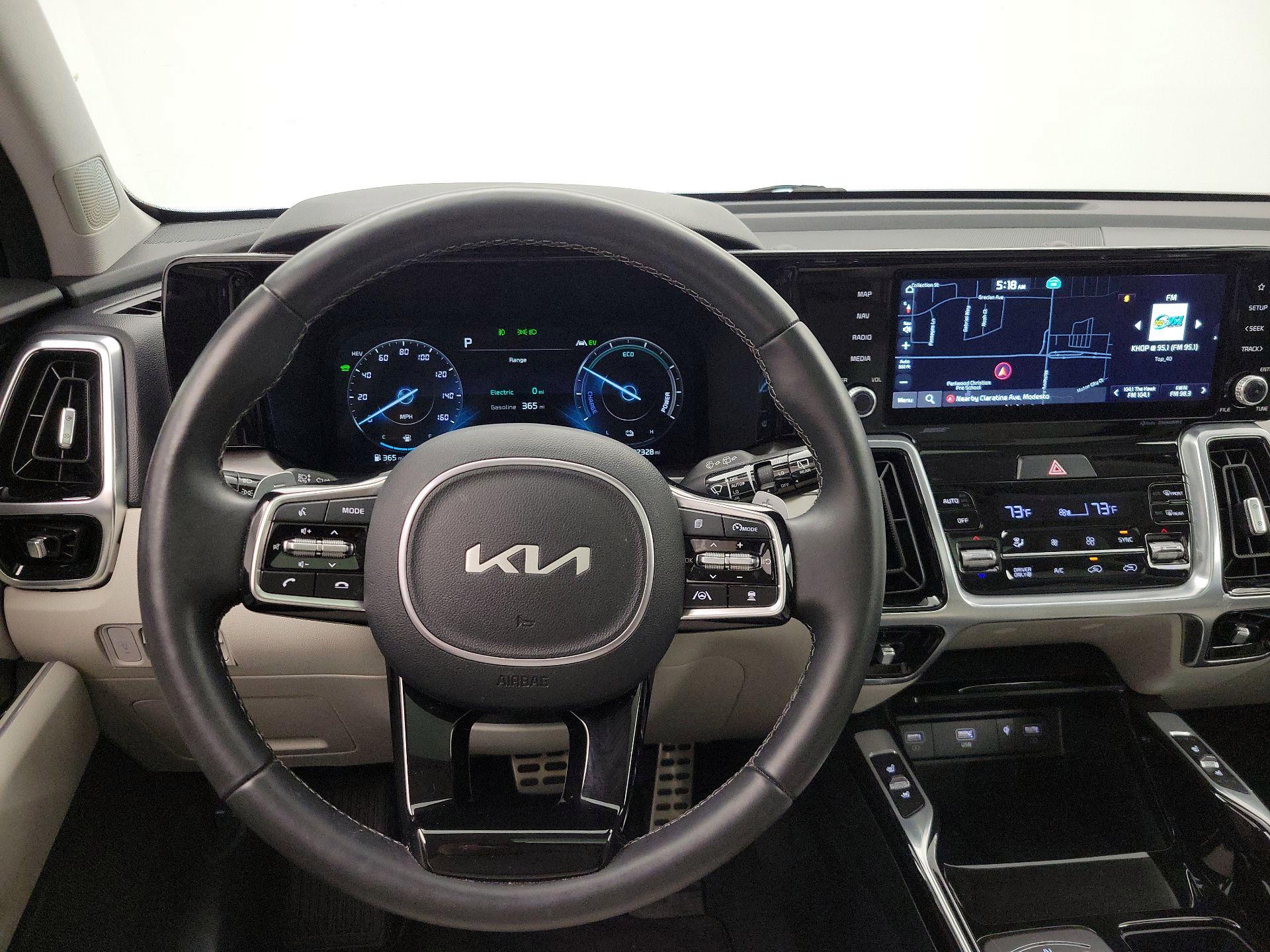 Thumbnail: 2023 Kia Sorento - 10