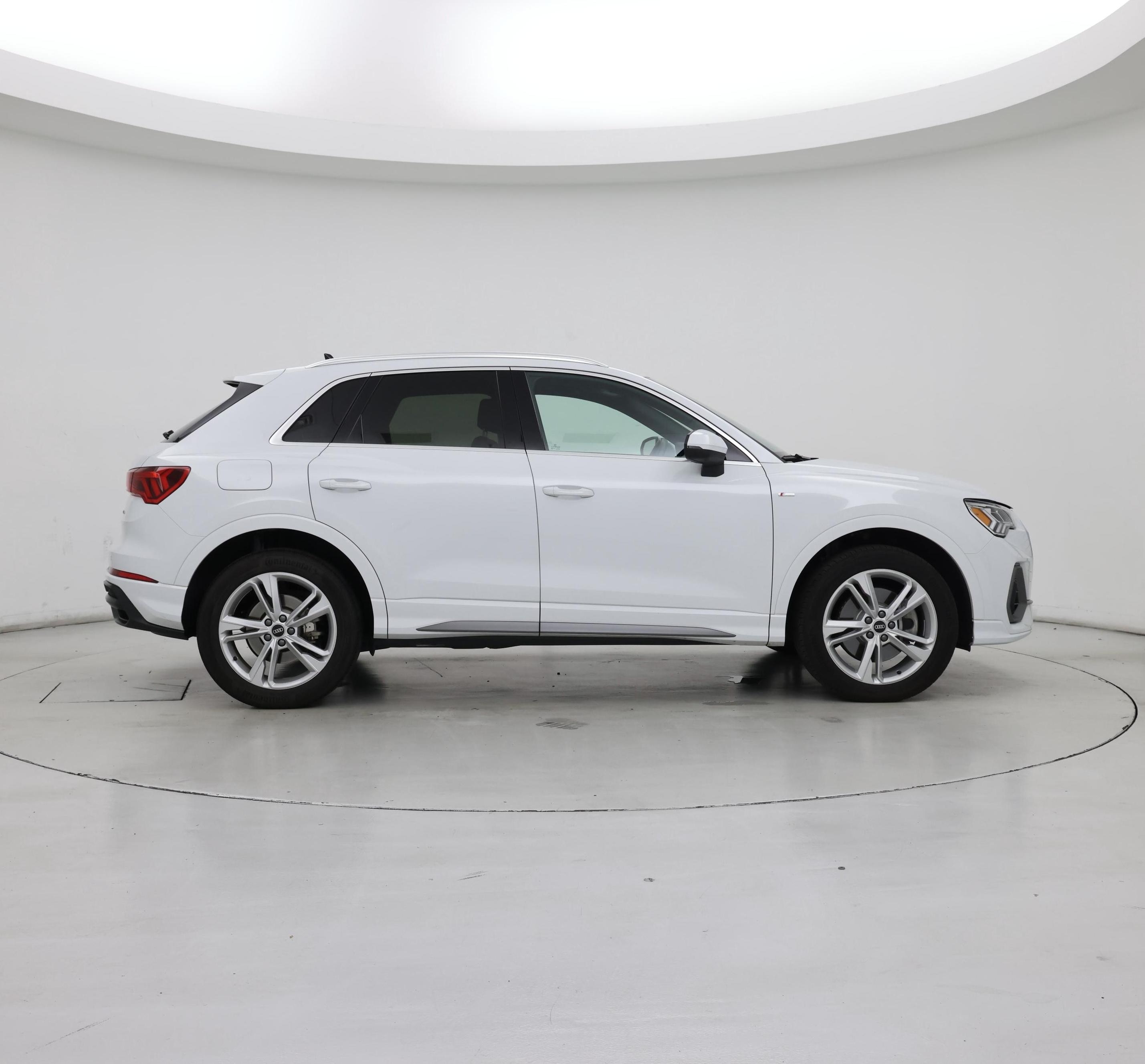 Thumbnail: 2022 Audi Q3 - 7