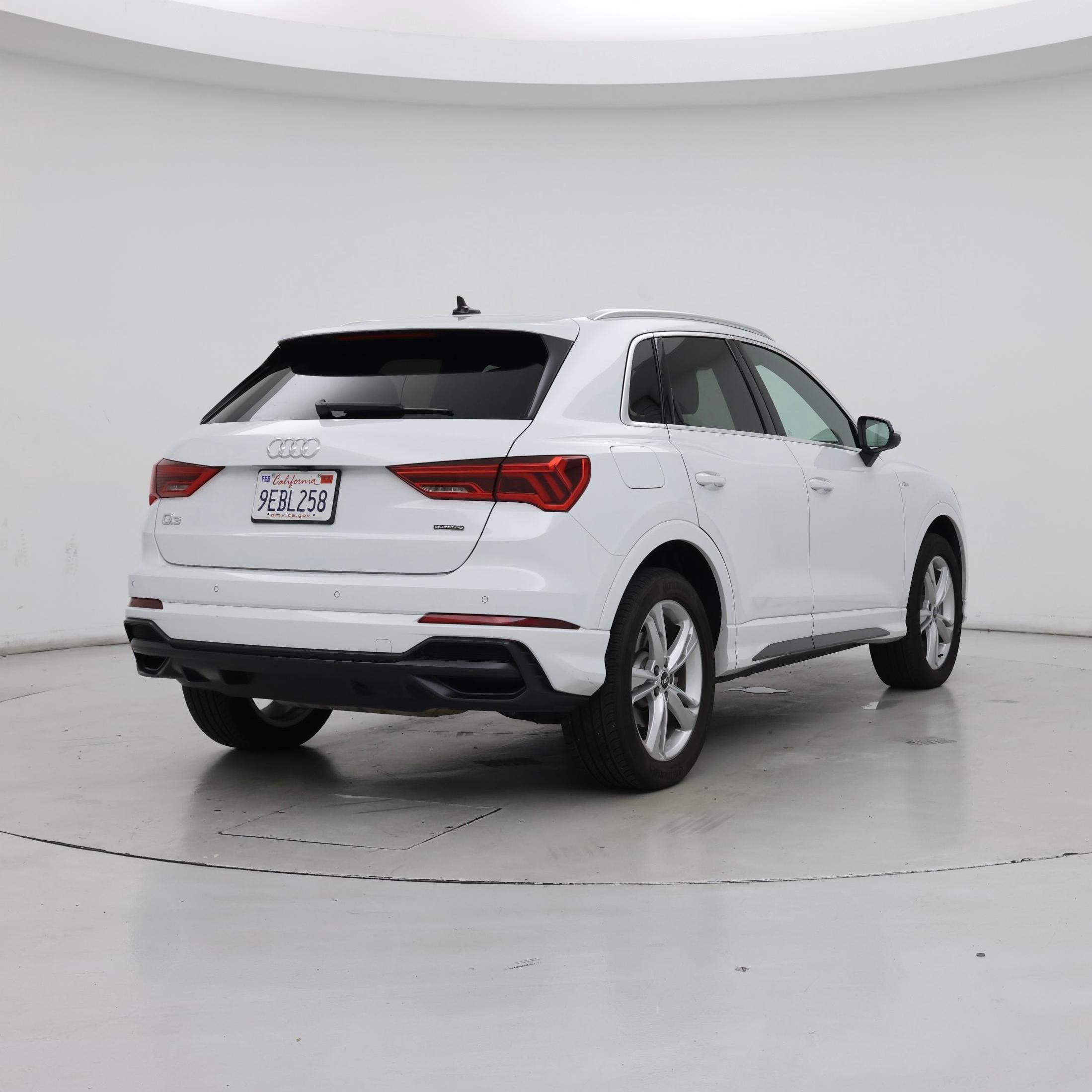 Thumbnail: 2022 Audi Q3 - 8