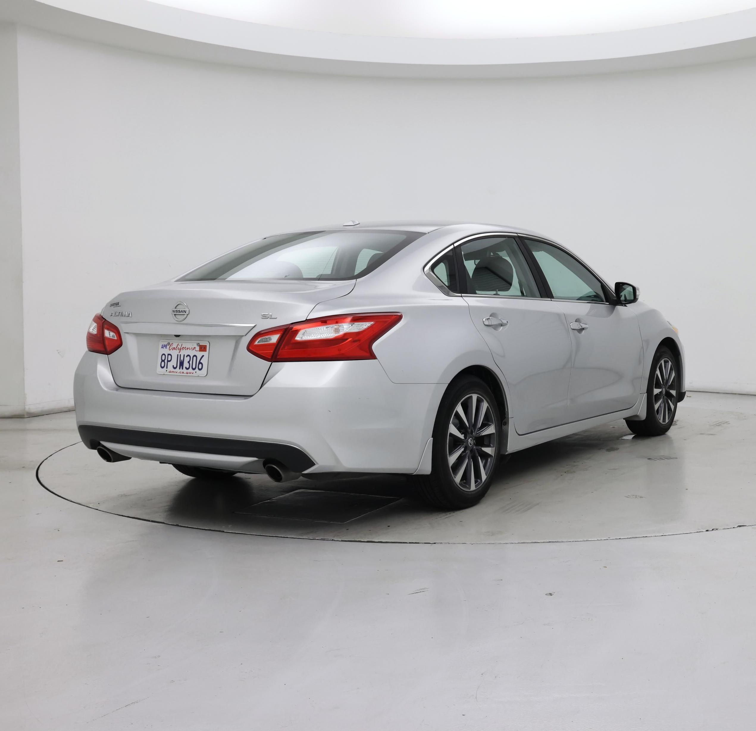 Thumbnail: 2016 Nissan Altima - 8