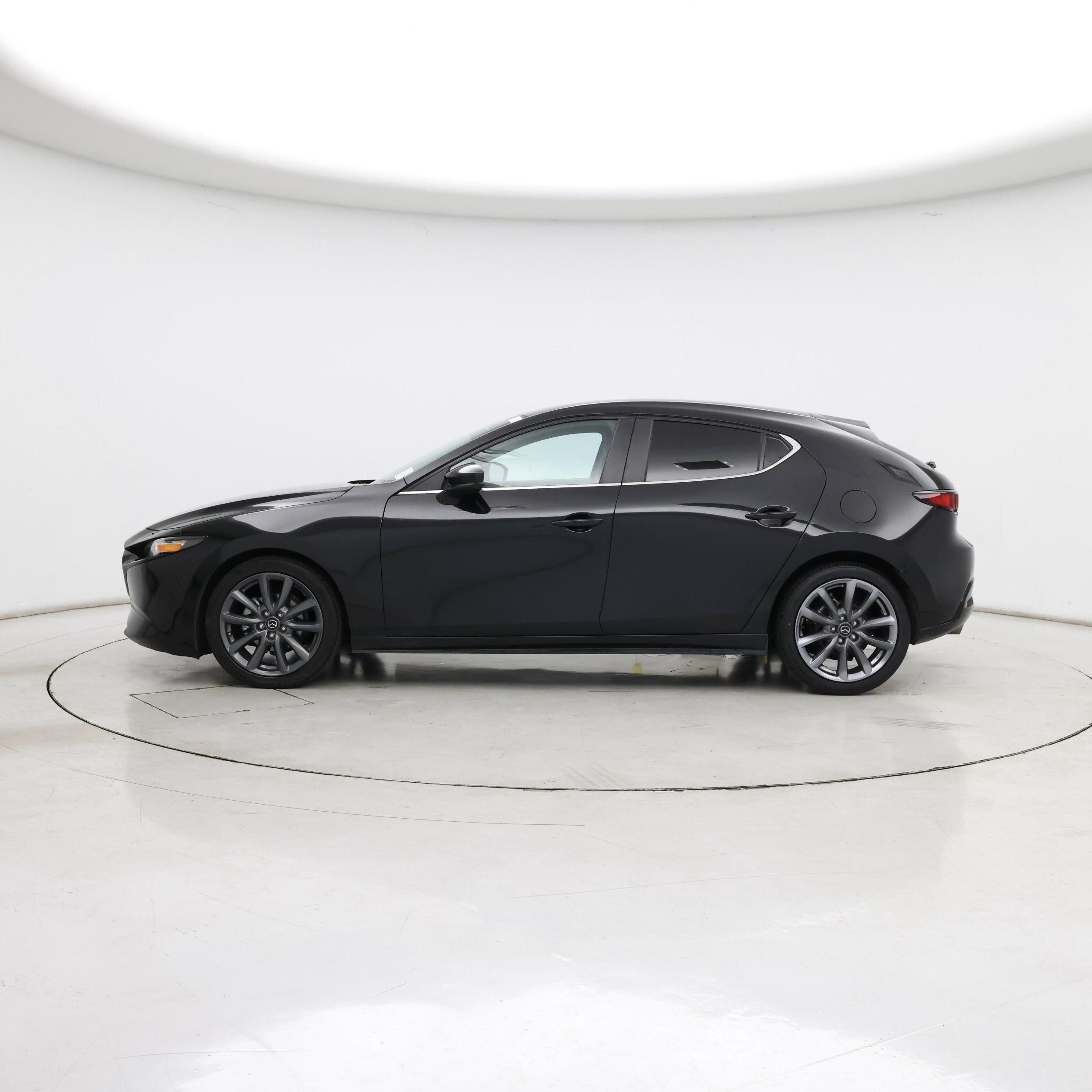 Thumbnail: 2021 Mazda Mazda3 - 3