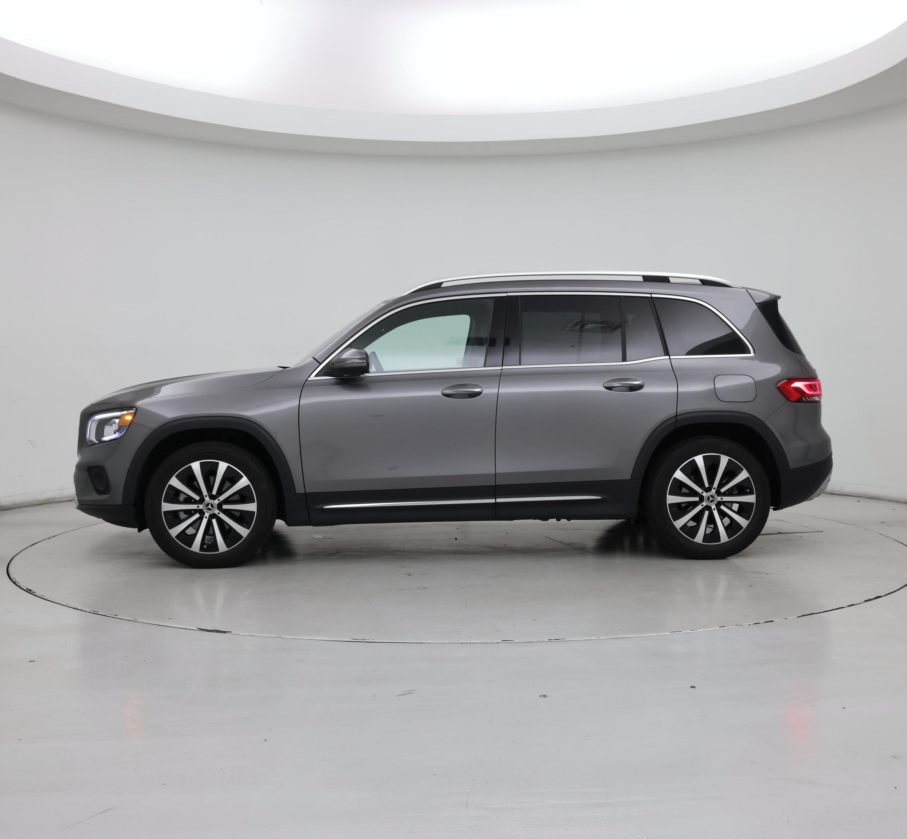 Thumbnail: 2022 Mercedes-Benz GLB - 3