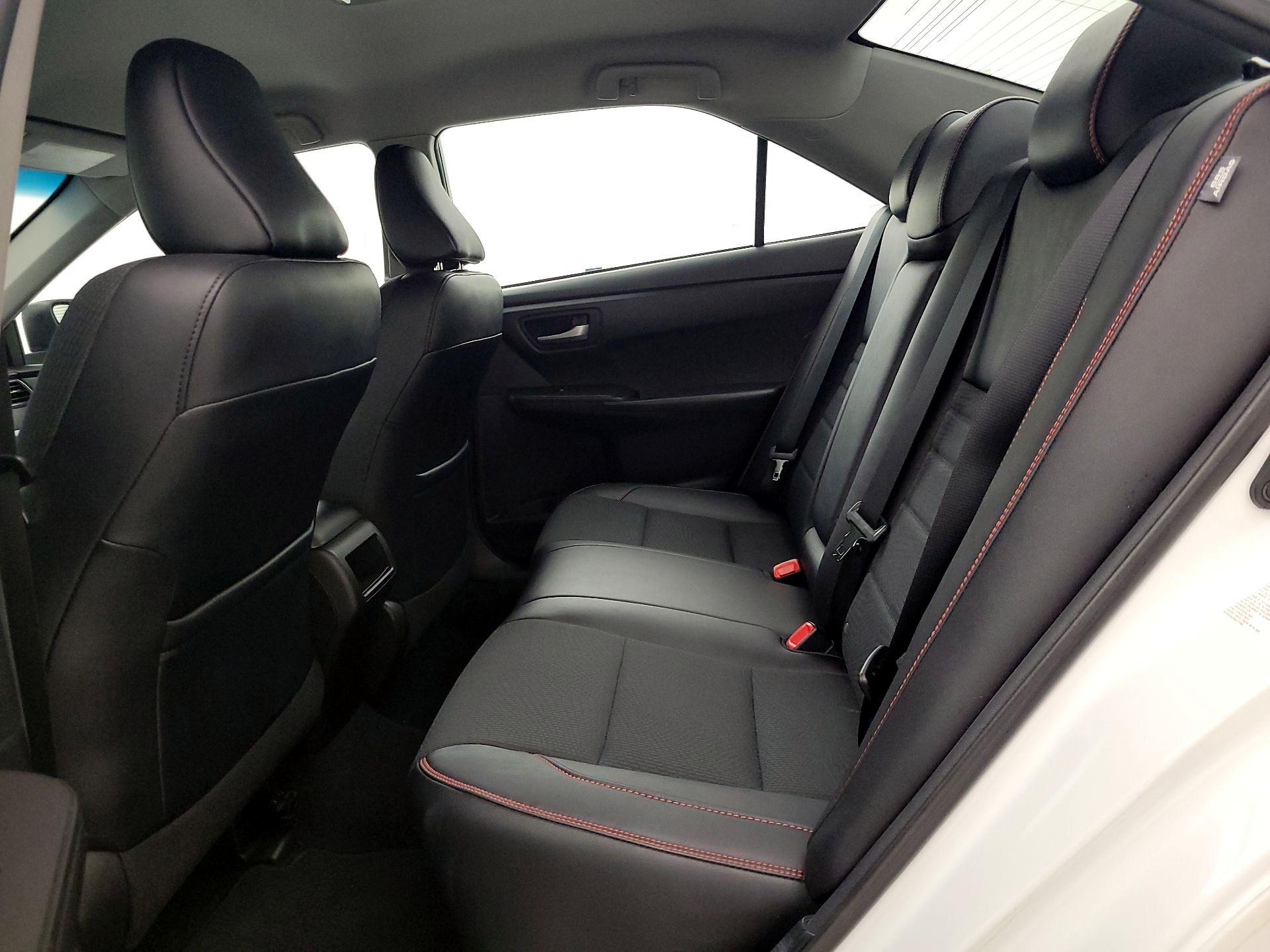 Thumbnail: 2016 Toyota Camry - 19