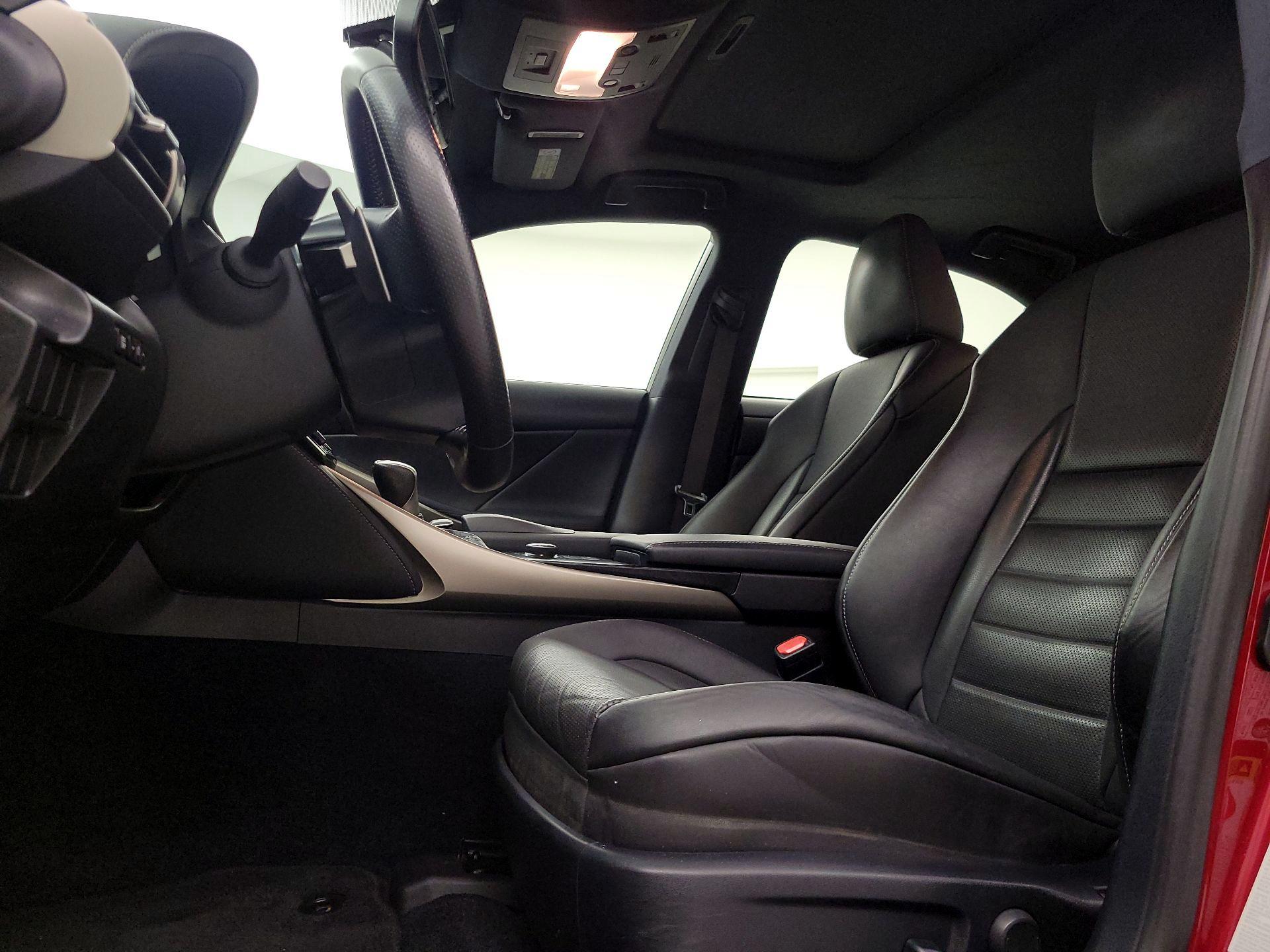 Thumbnail: 2014 Lexus IS - 11