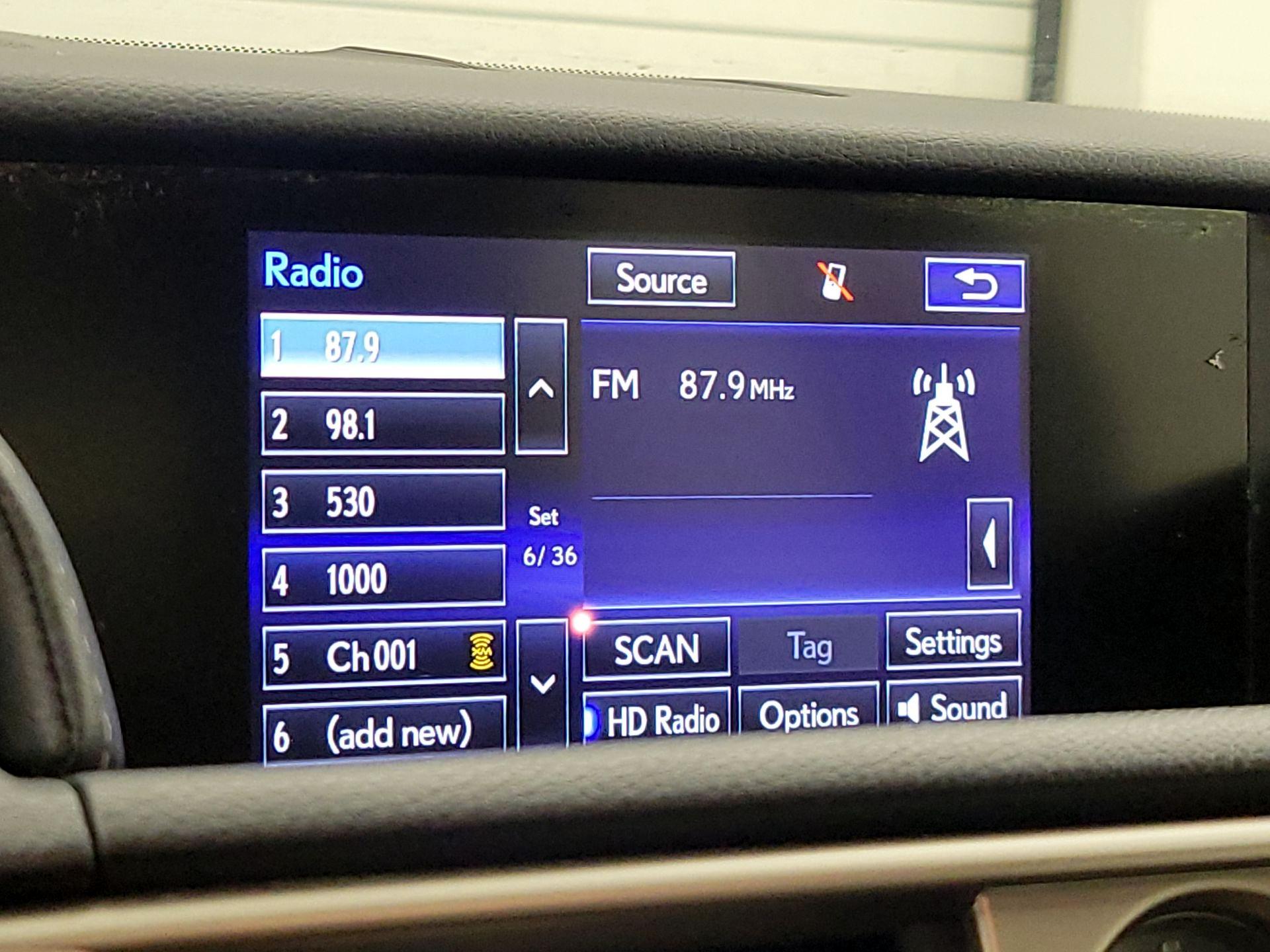 Thumbnail: 2014 Lexus IS - 16