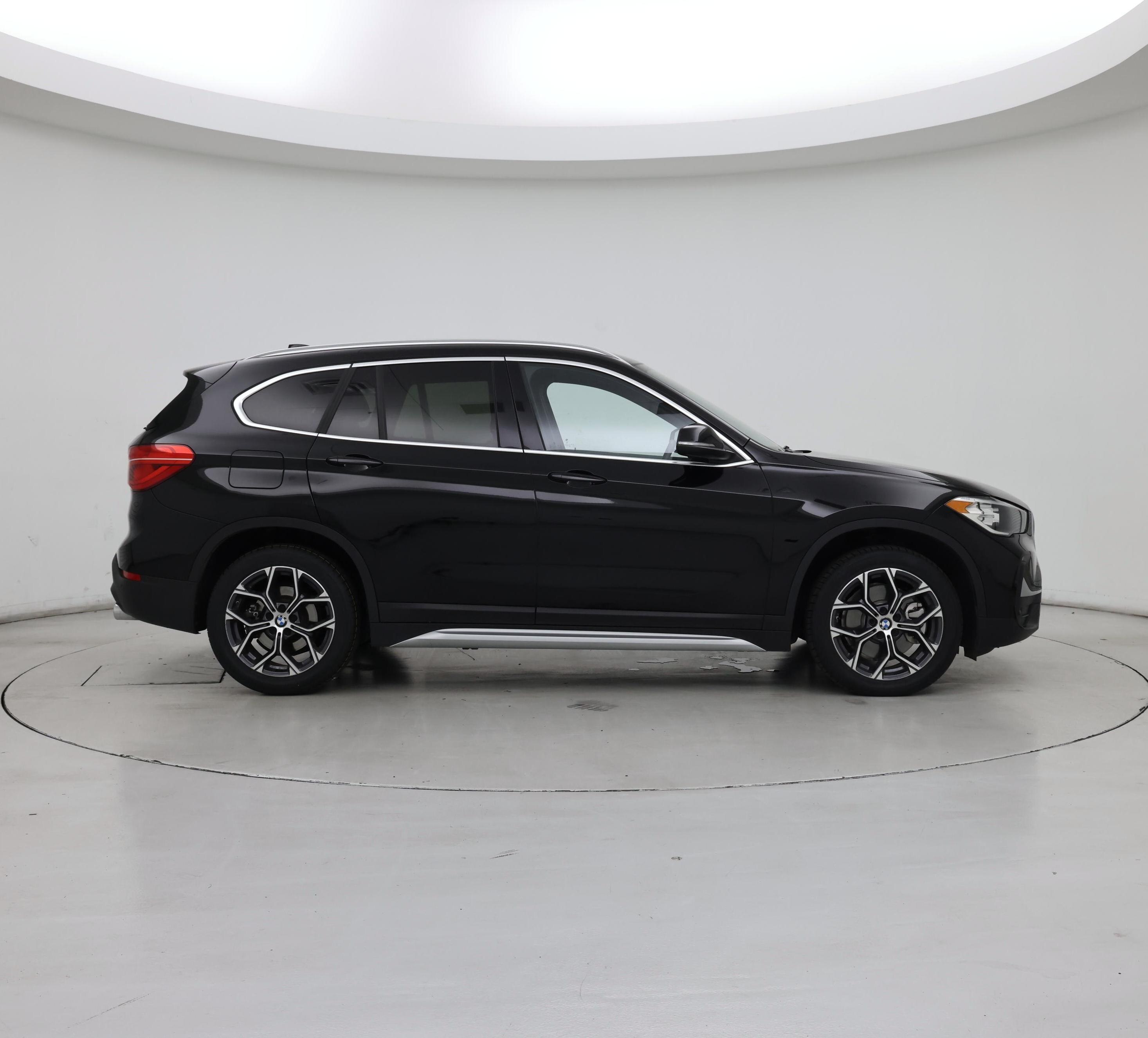 Thumbnail: 2021 BMW X1 - 7