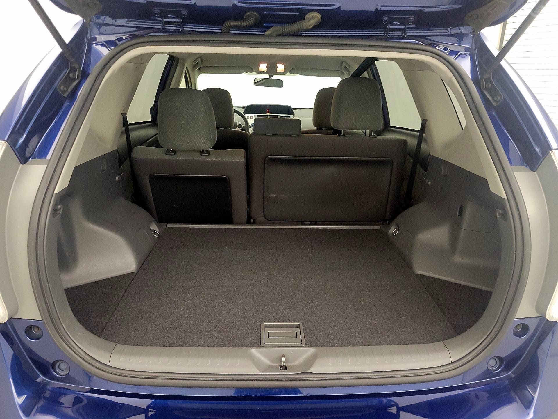 Thumbnail: 2014 Toyota Prius v - 20