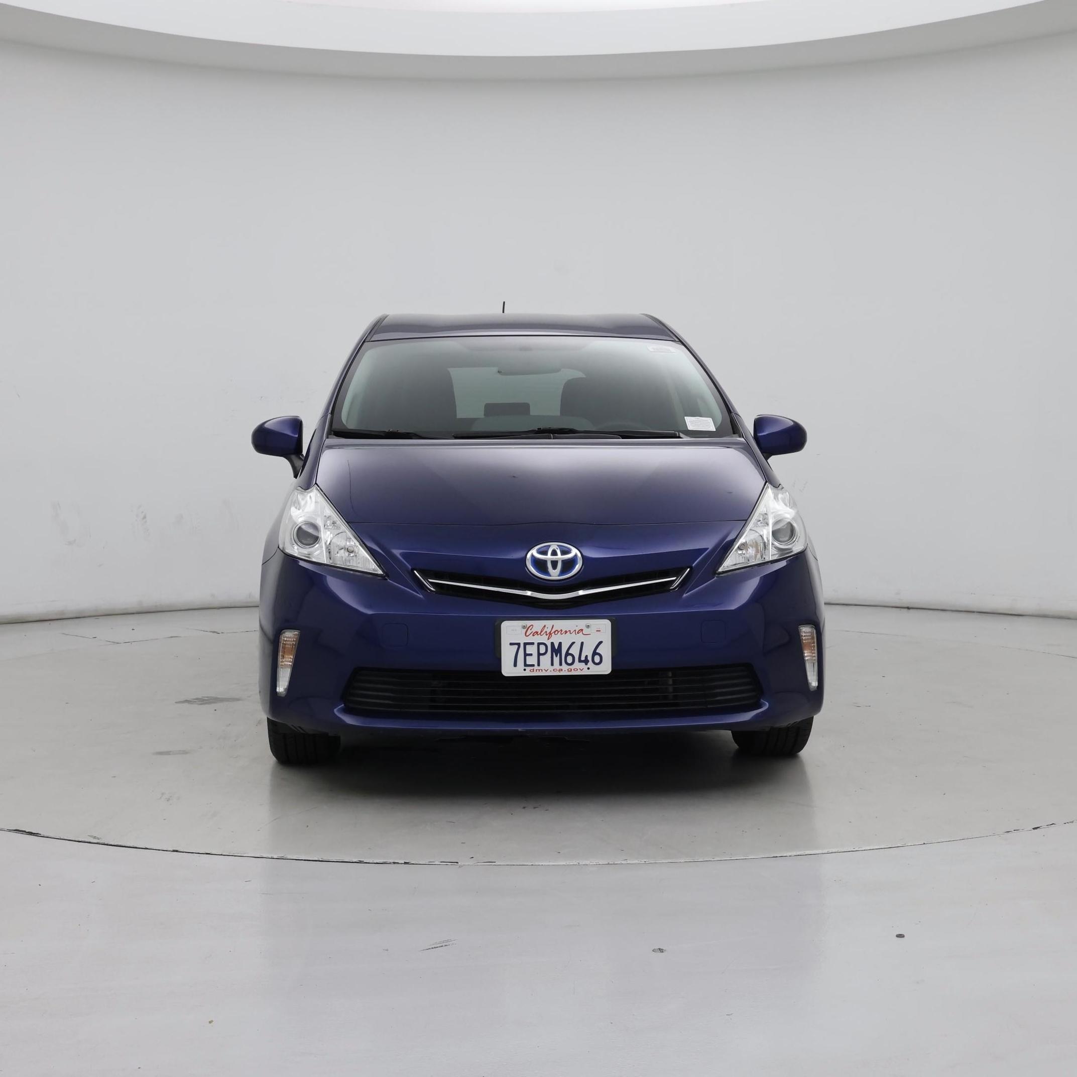 Thumbnail: 2014 Toyota Prius v - 5
