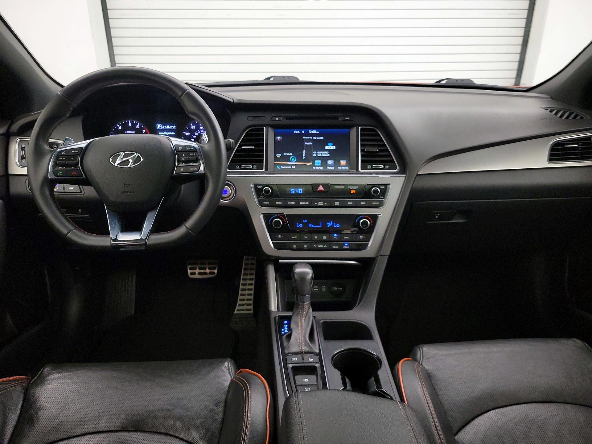 Thumbnail: 2015 Hyundai Sonata - 9
