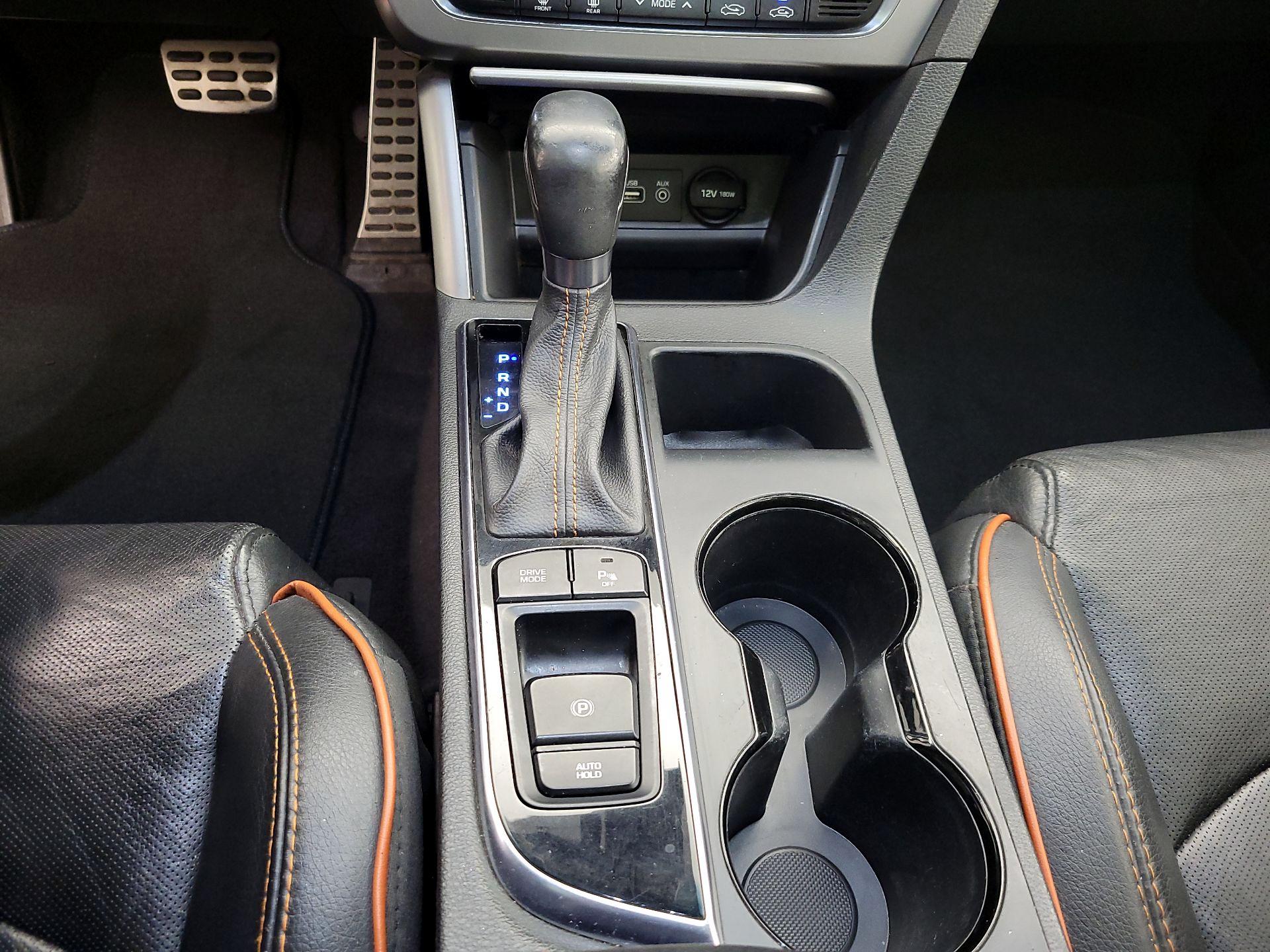 Thumbnail: 2015 Hyundai Sonata - 18