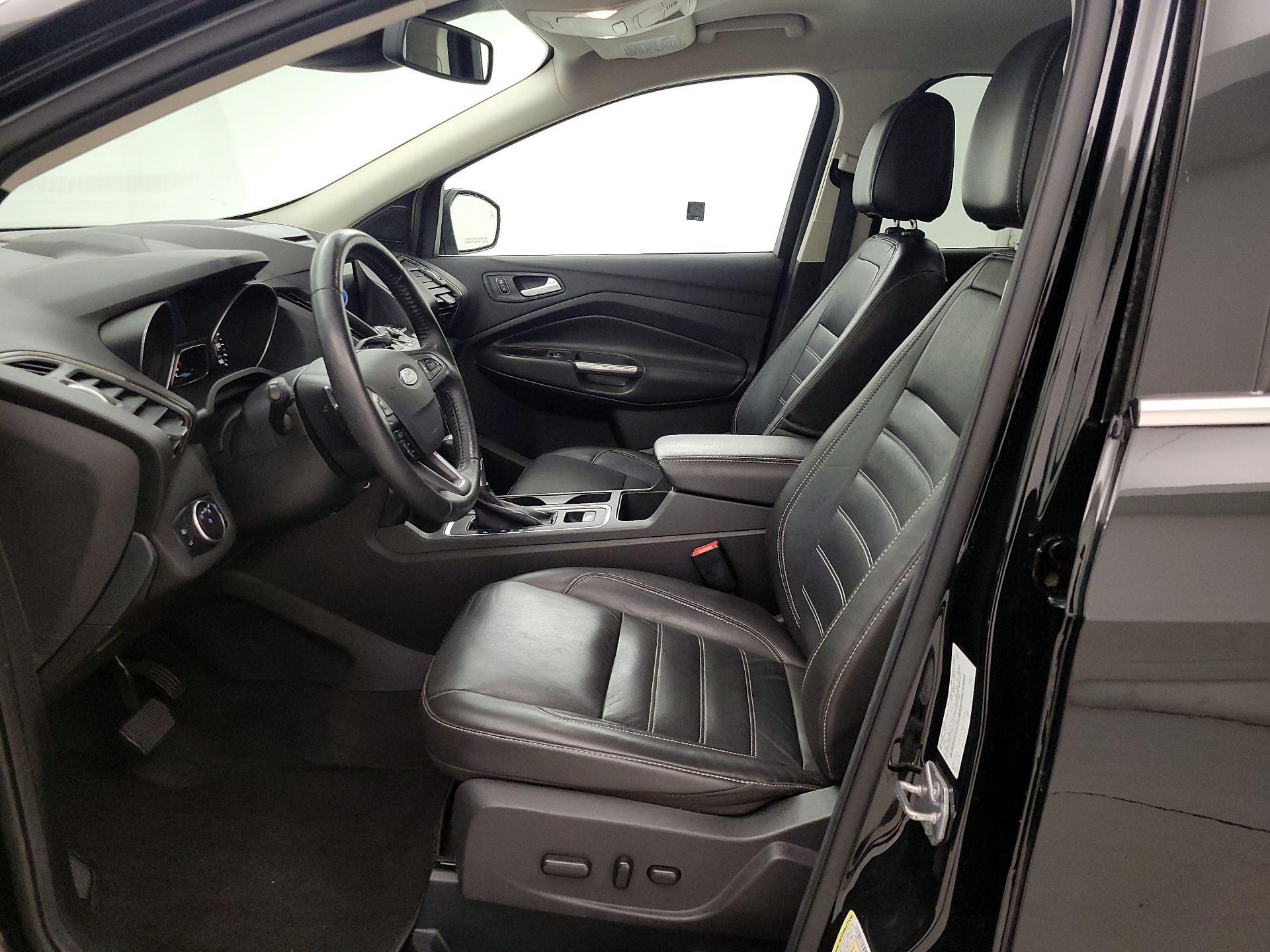 Thumbnail: 2017 Ford Escape - 11
