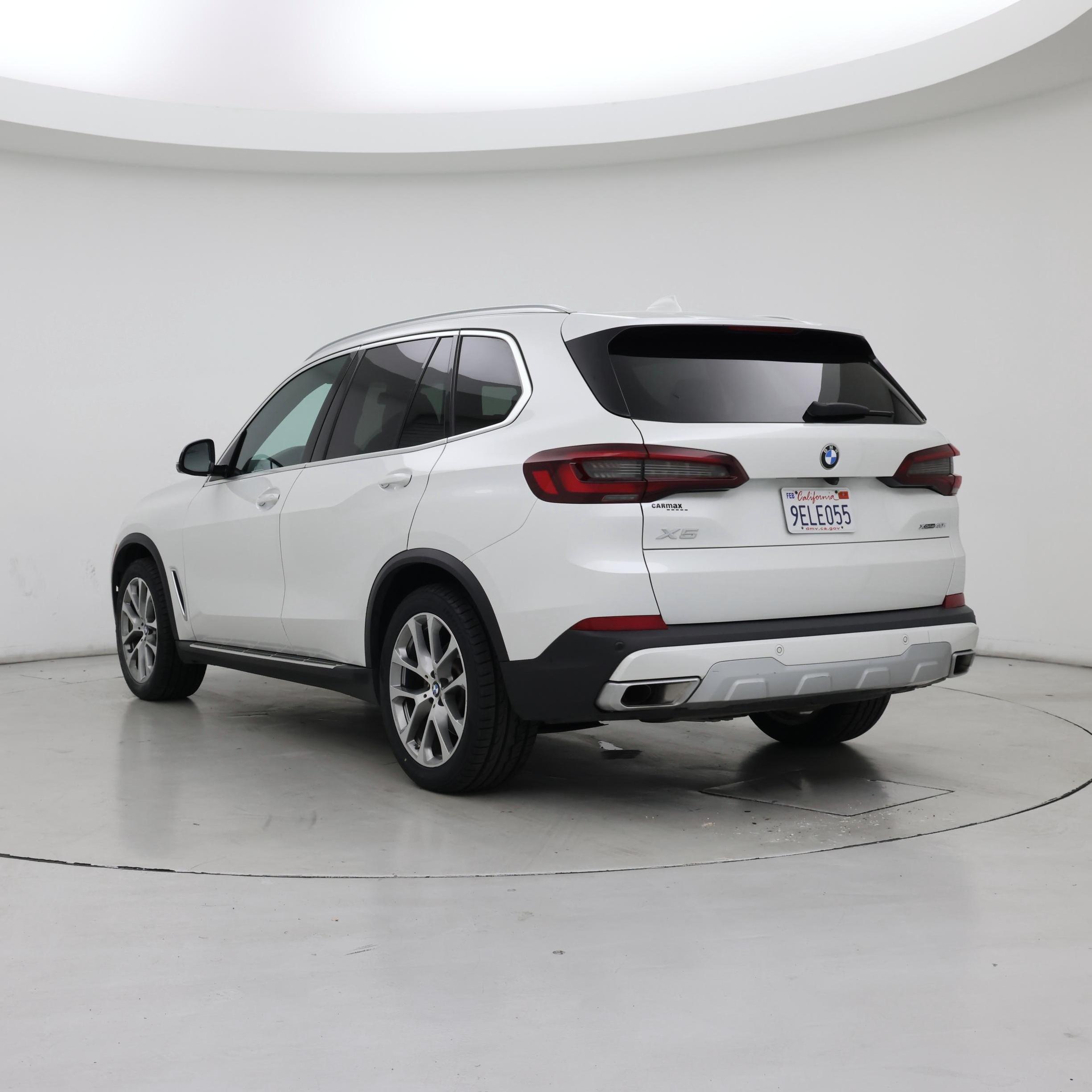Thumbnail: 2023 BMW X5 - 2