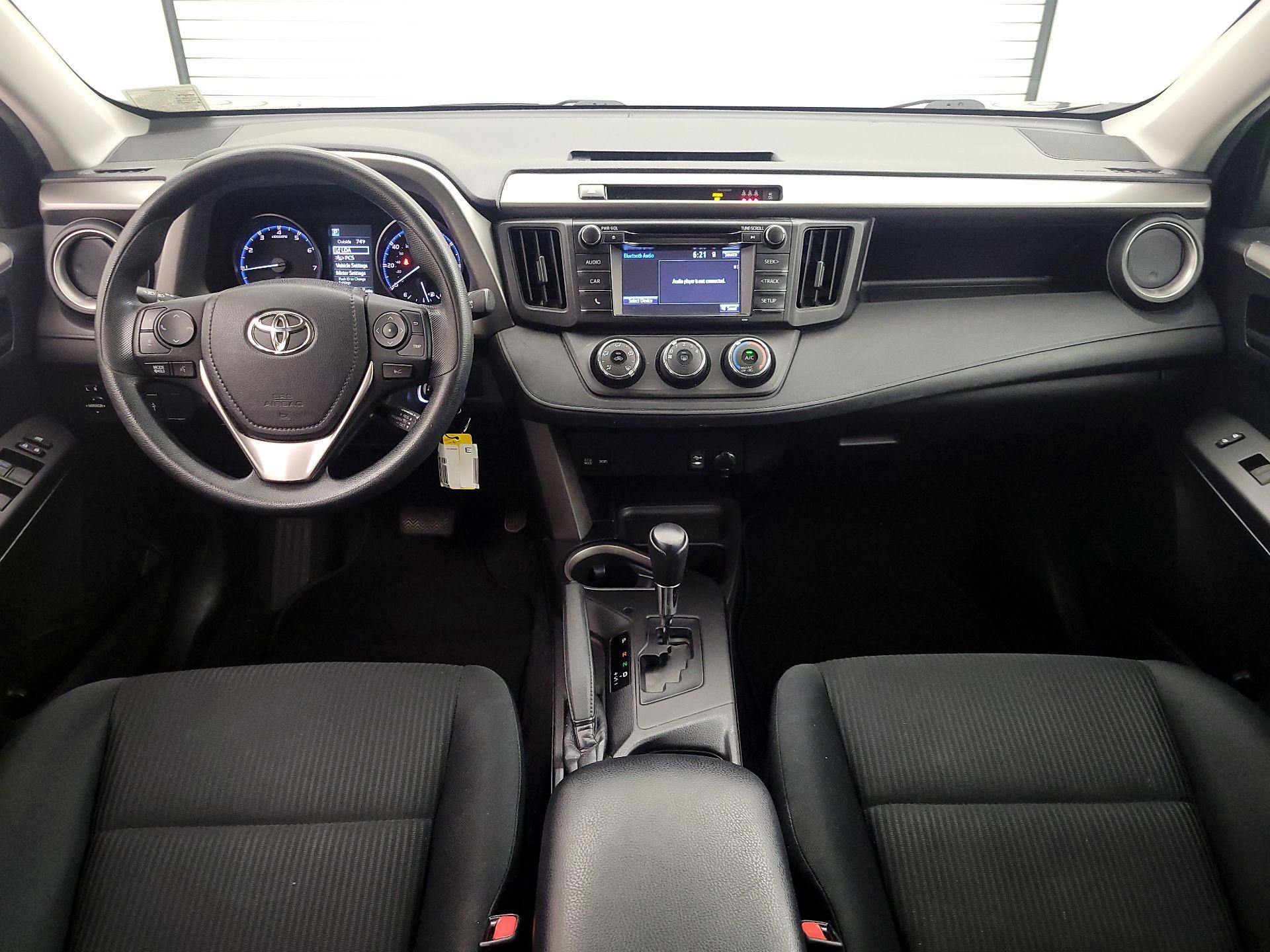 Thumbnail: 2017 Toyota RAV4 - 9