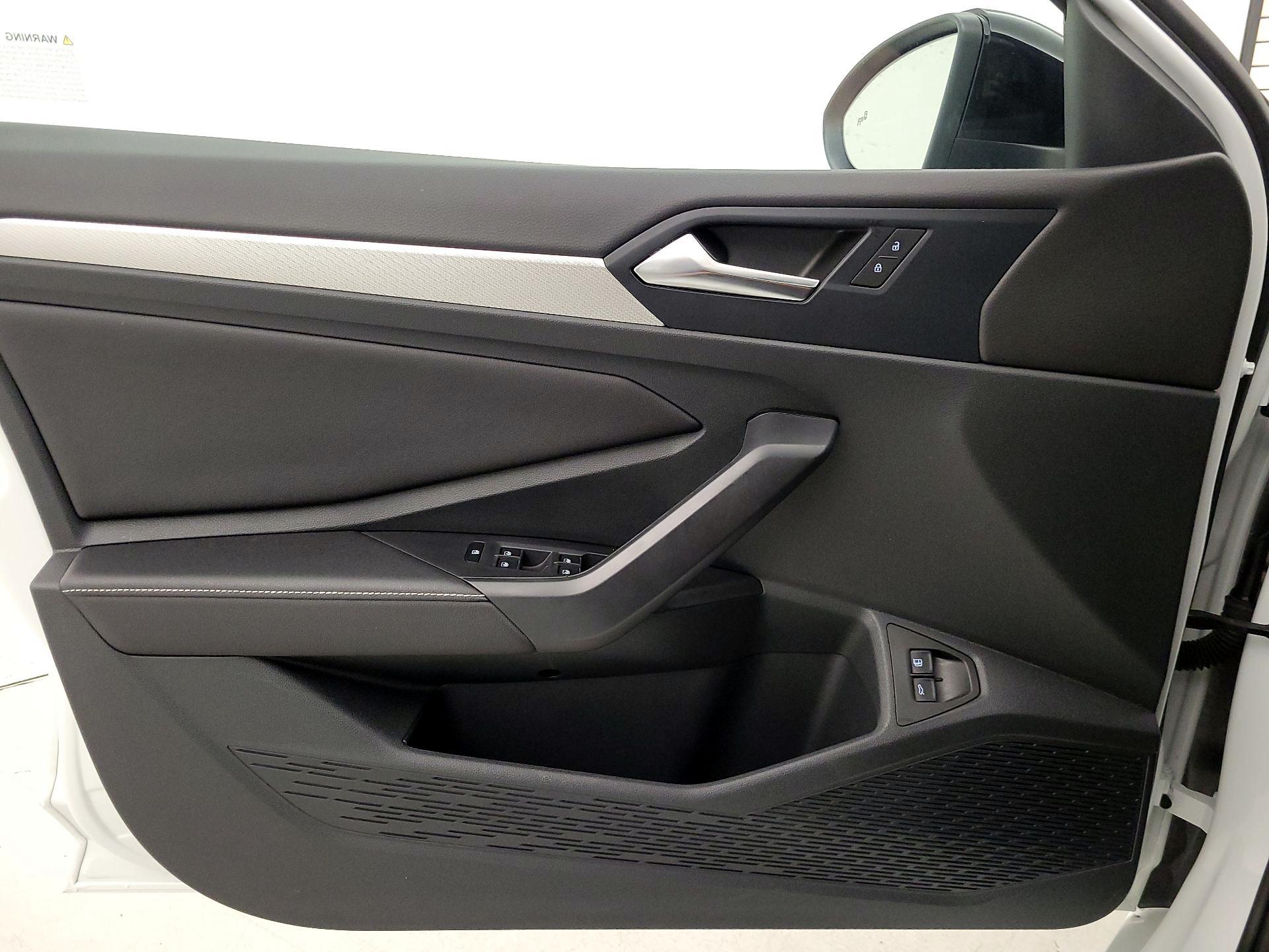 Thumbnail: 2024 Volkswagen Jetta - 12