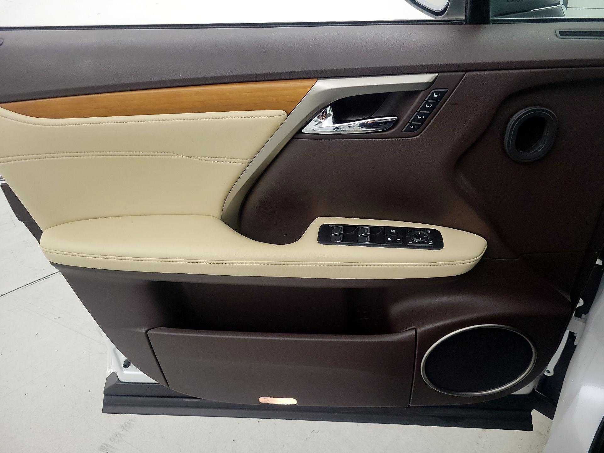 Thumbnail: 2017 Lexus RX - 12