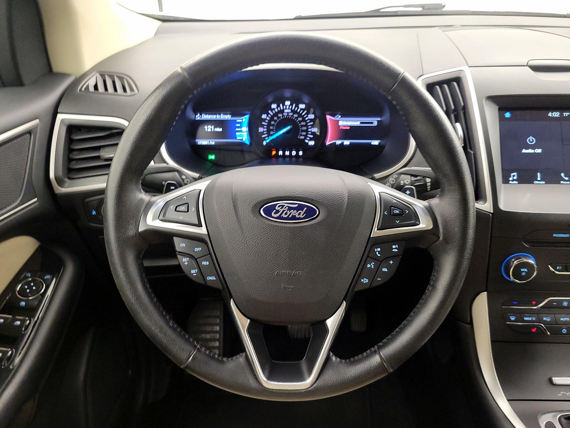 Thumbnail: 2016 Ford Edge - 10