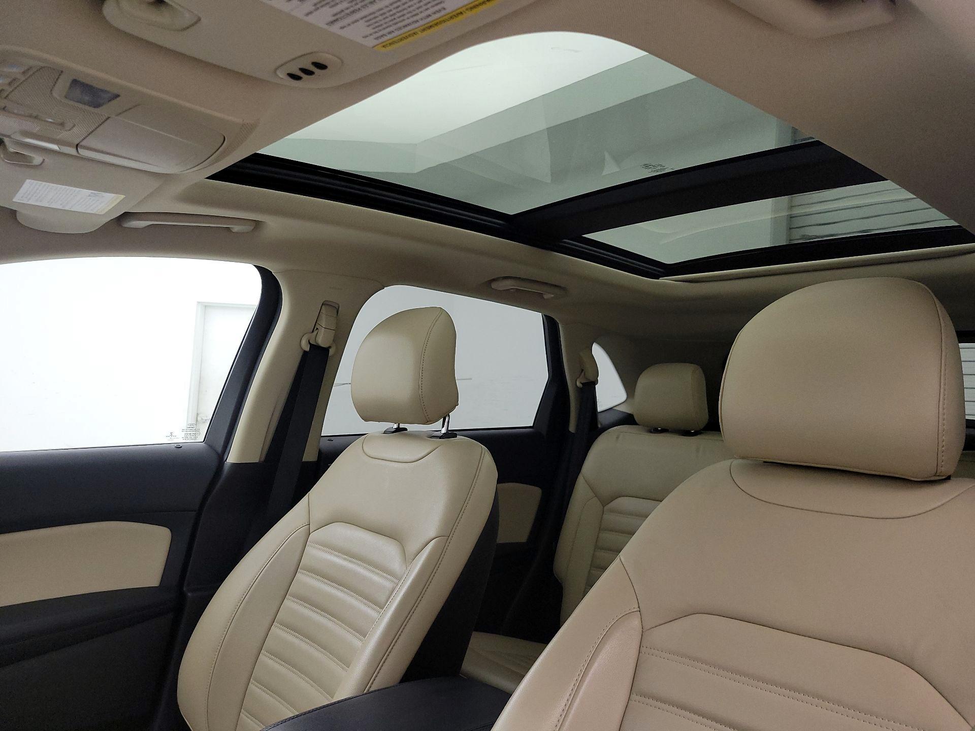 Thumbnail: 2016 Ford Edge - 18