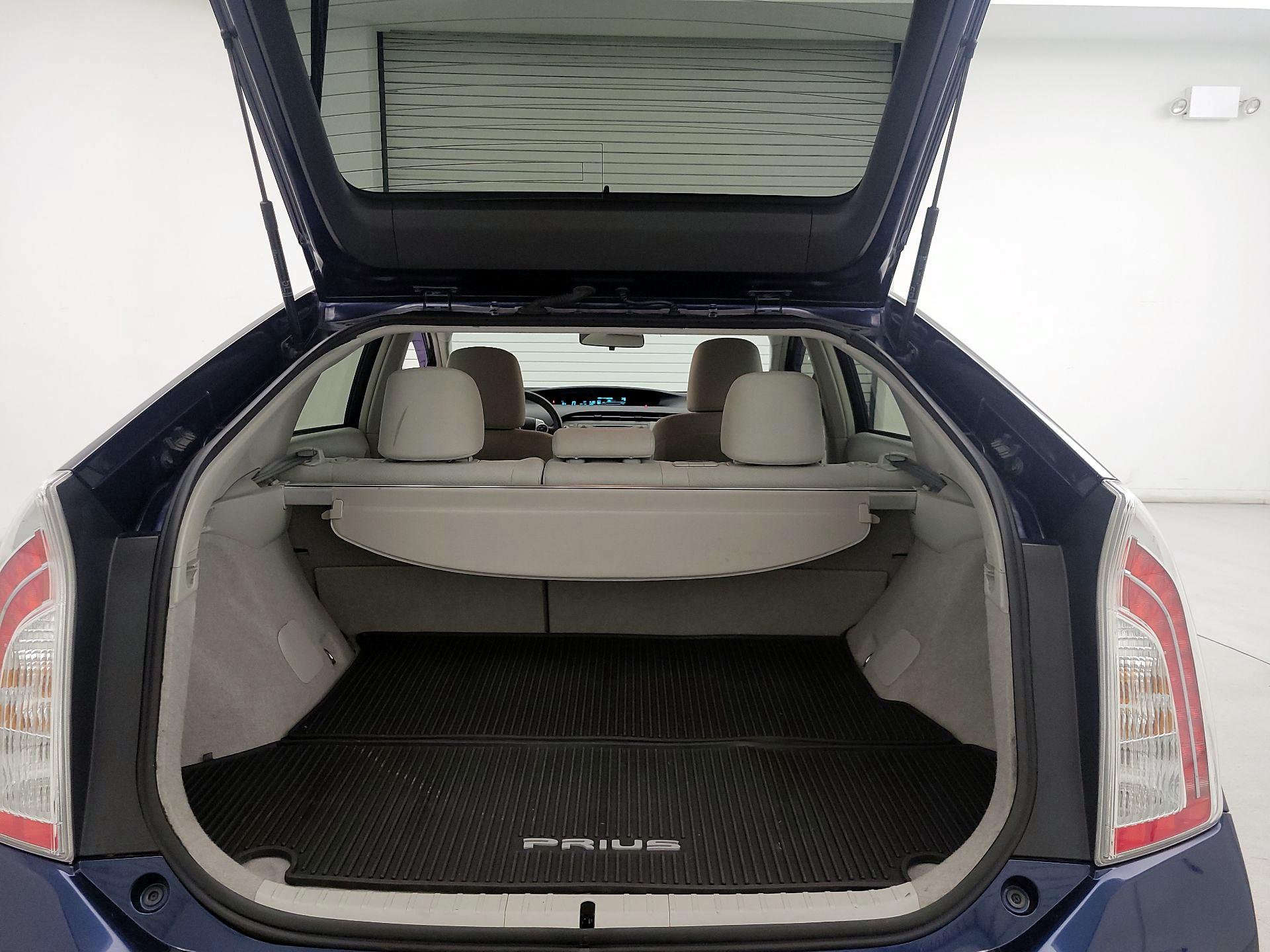 Thumbnail: 2015 Toyota Prius - 20