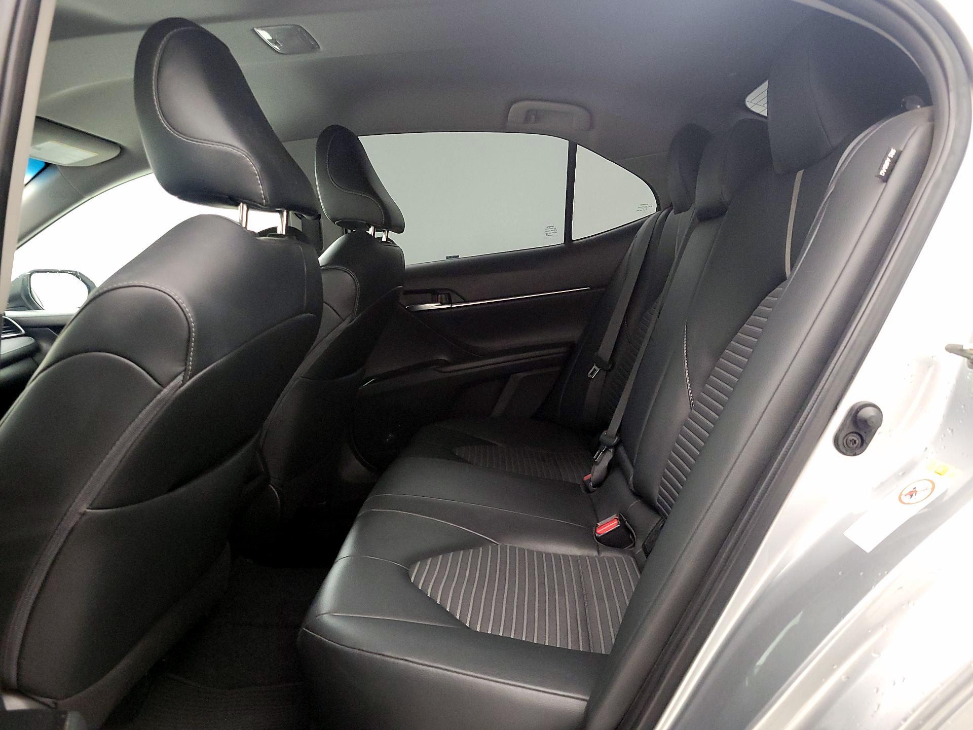 Thumbnail: 2019 Toyota Camry - 19
