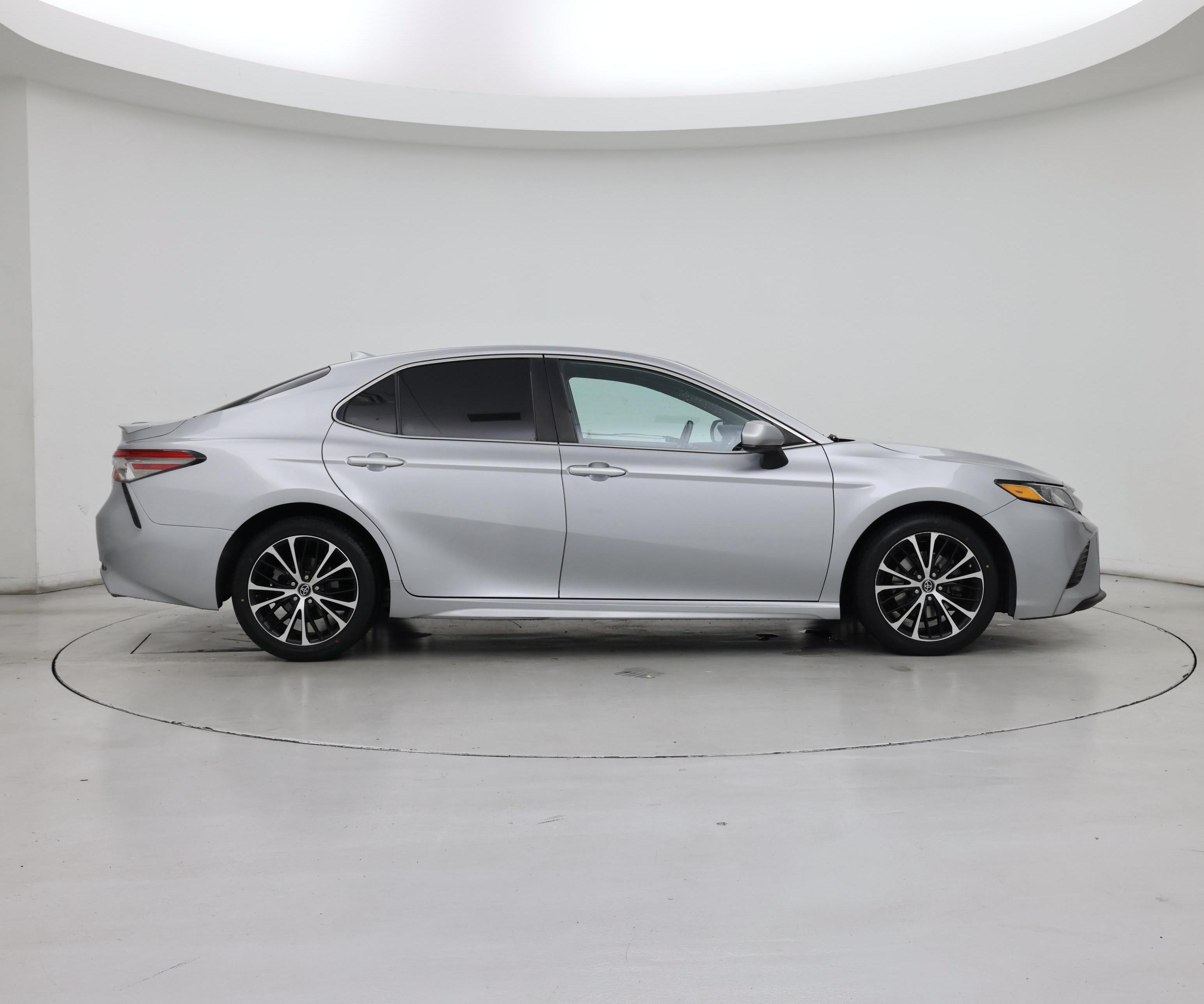 Thumbnail: 2019 Toyota Camry - 7