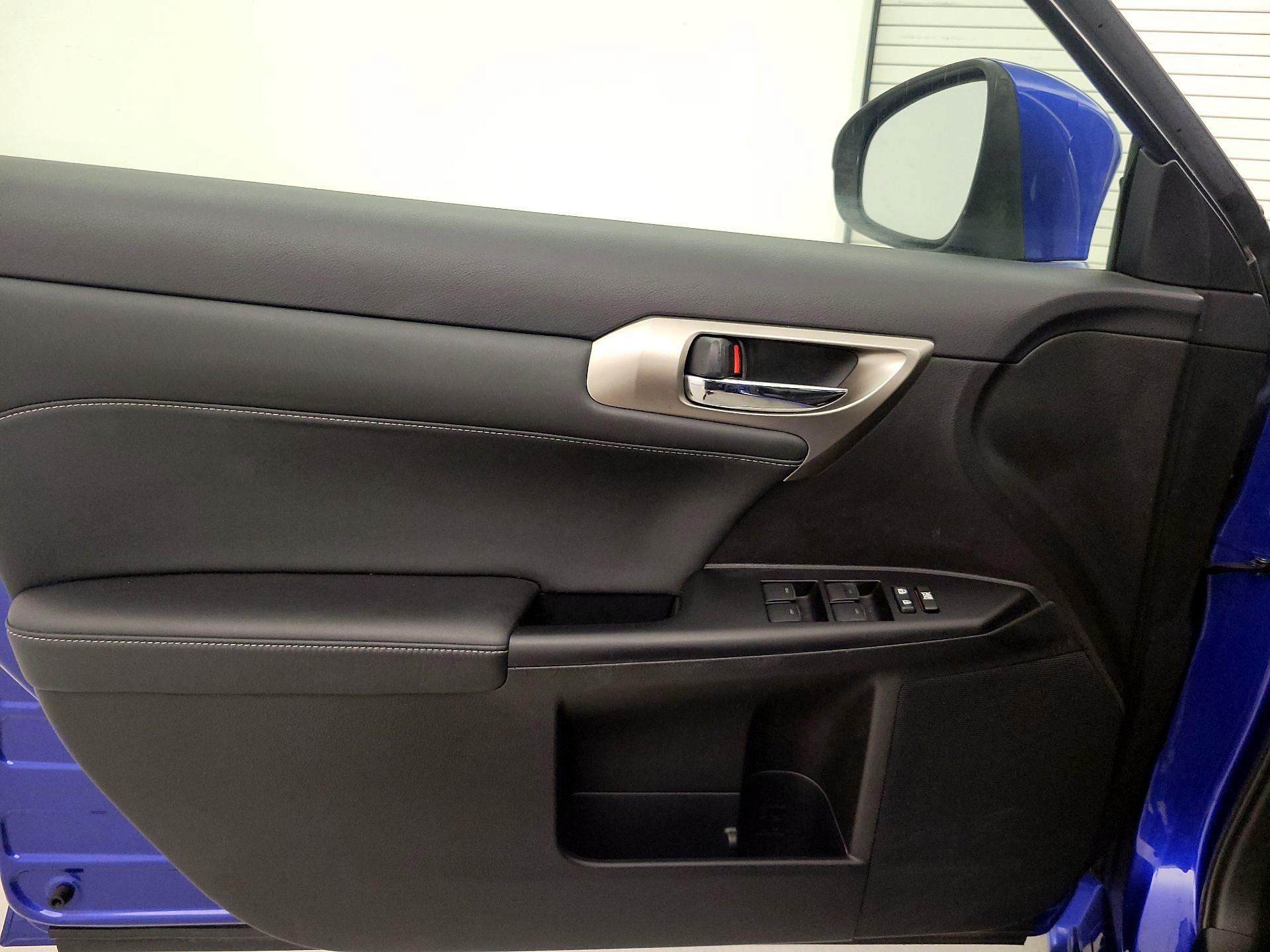 Thumbnail: 2014 Lexus CT - 12