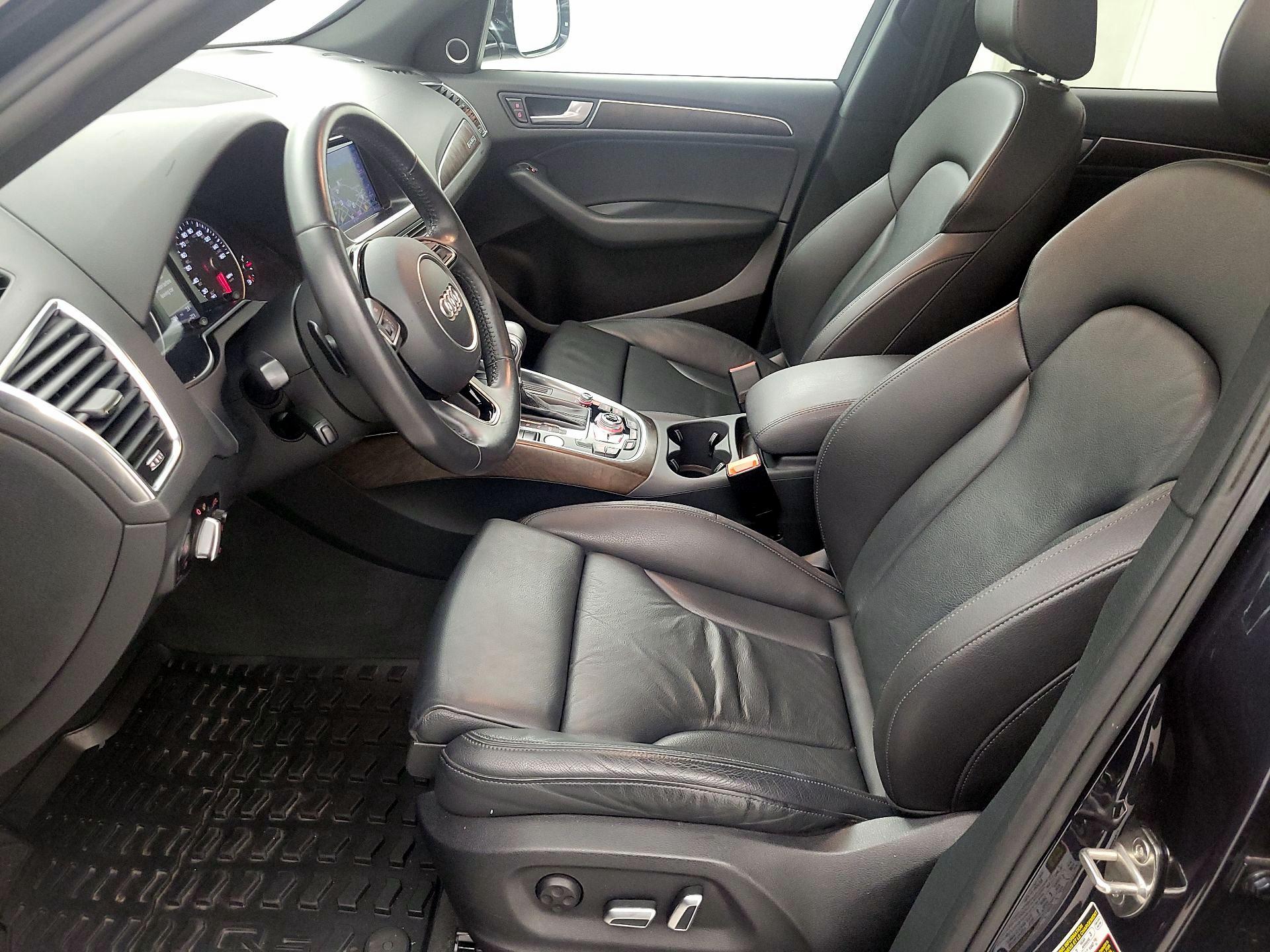 Thumbnail: 2016 Audi Q5 - 11