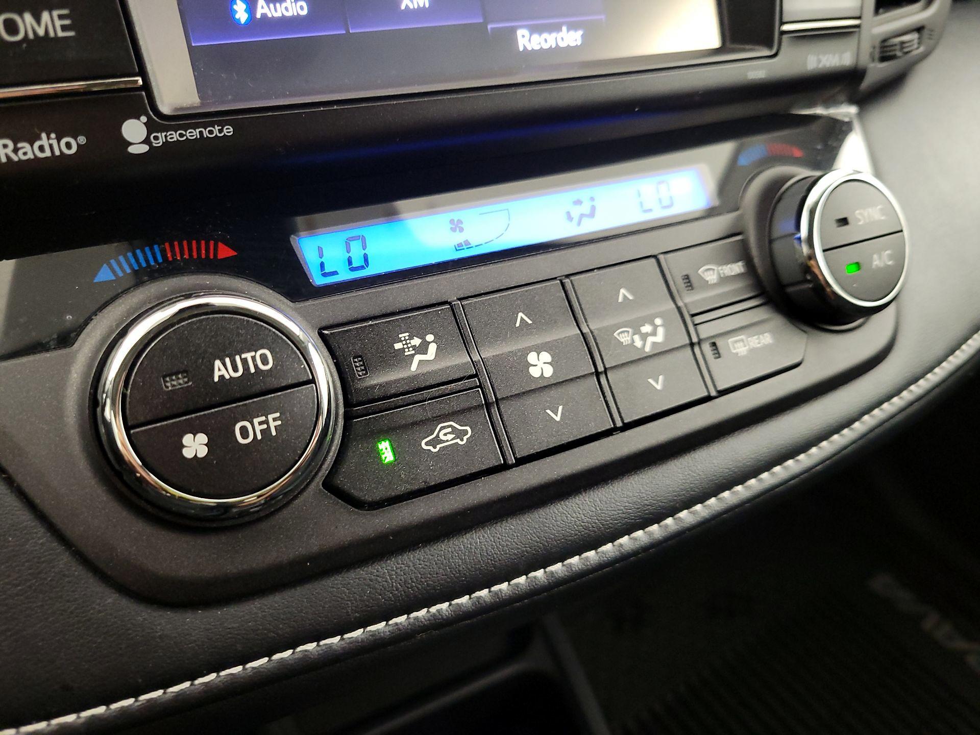 Thumbnail: 2018 Toyota RAV4 - 16