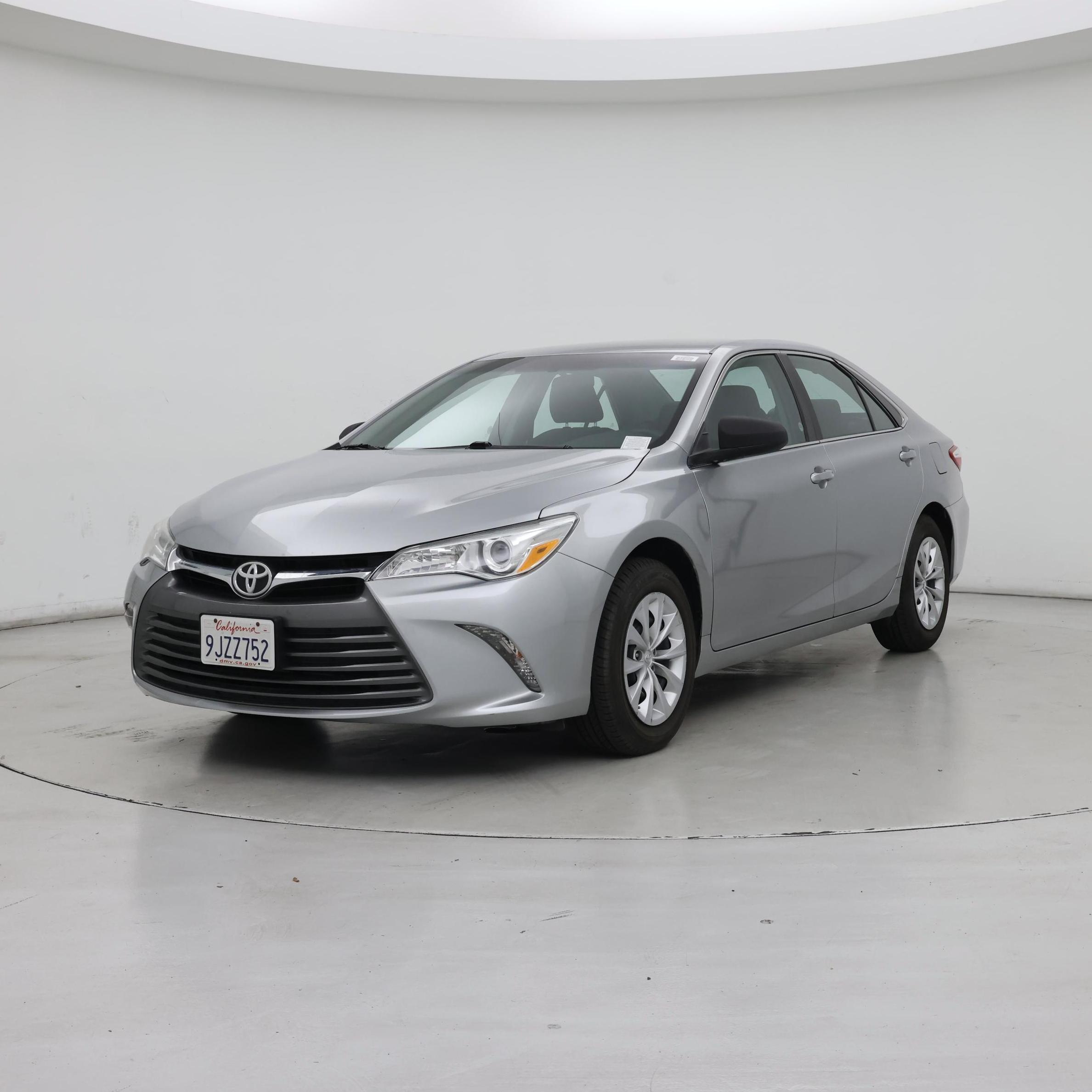 Thumbnail: 2016 Toyota Camry - 4