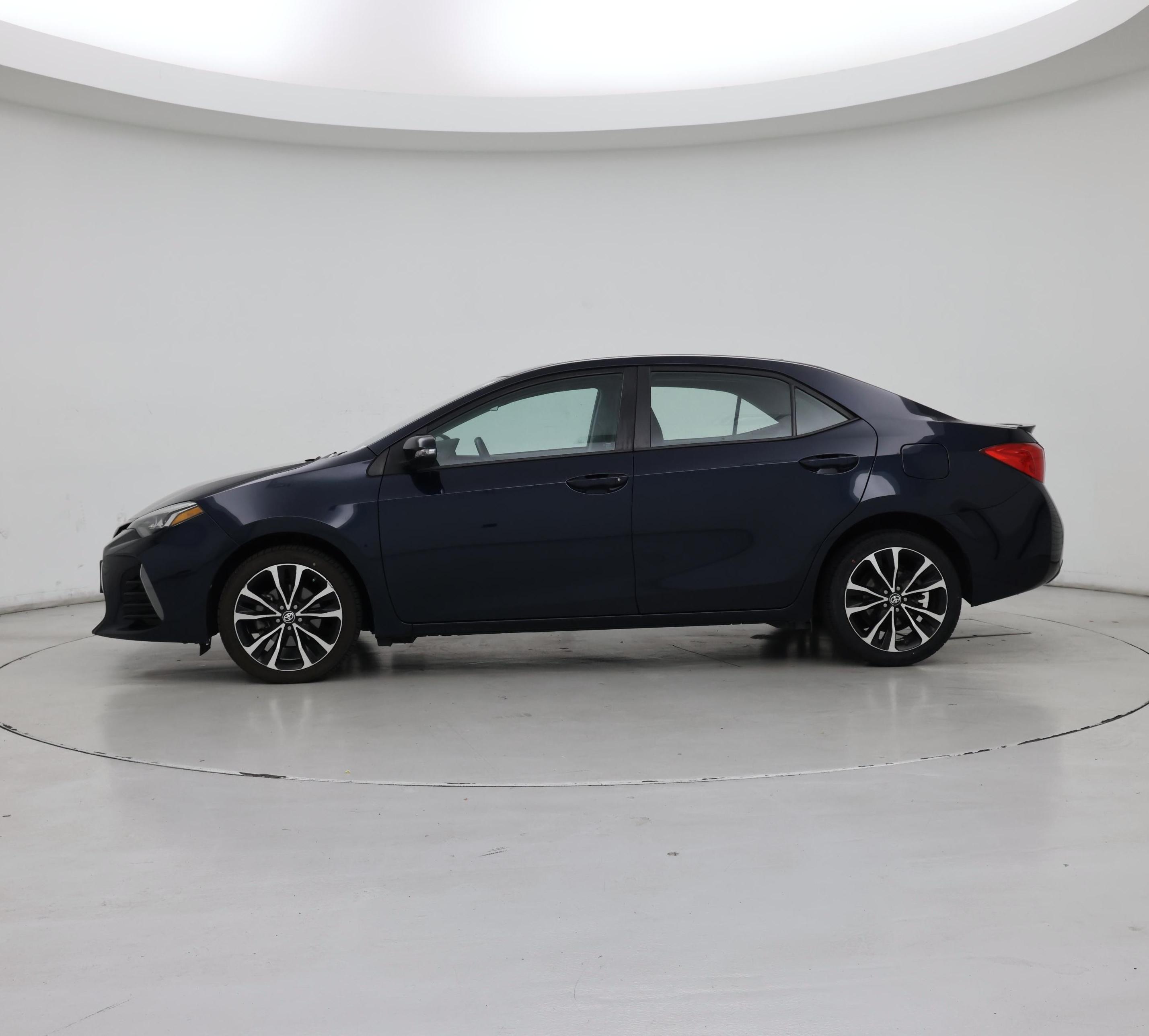 Thumbnail: 2017 Toyota Corolla - 3