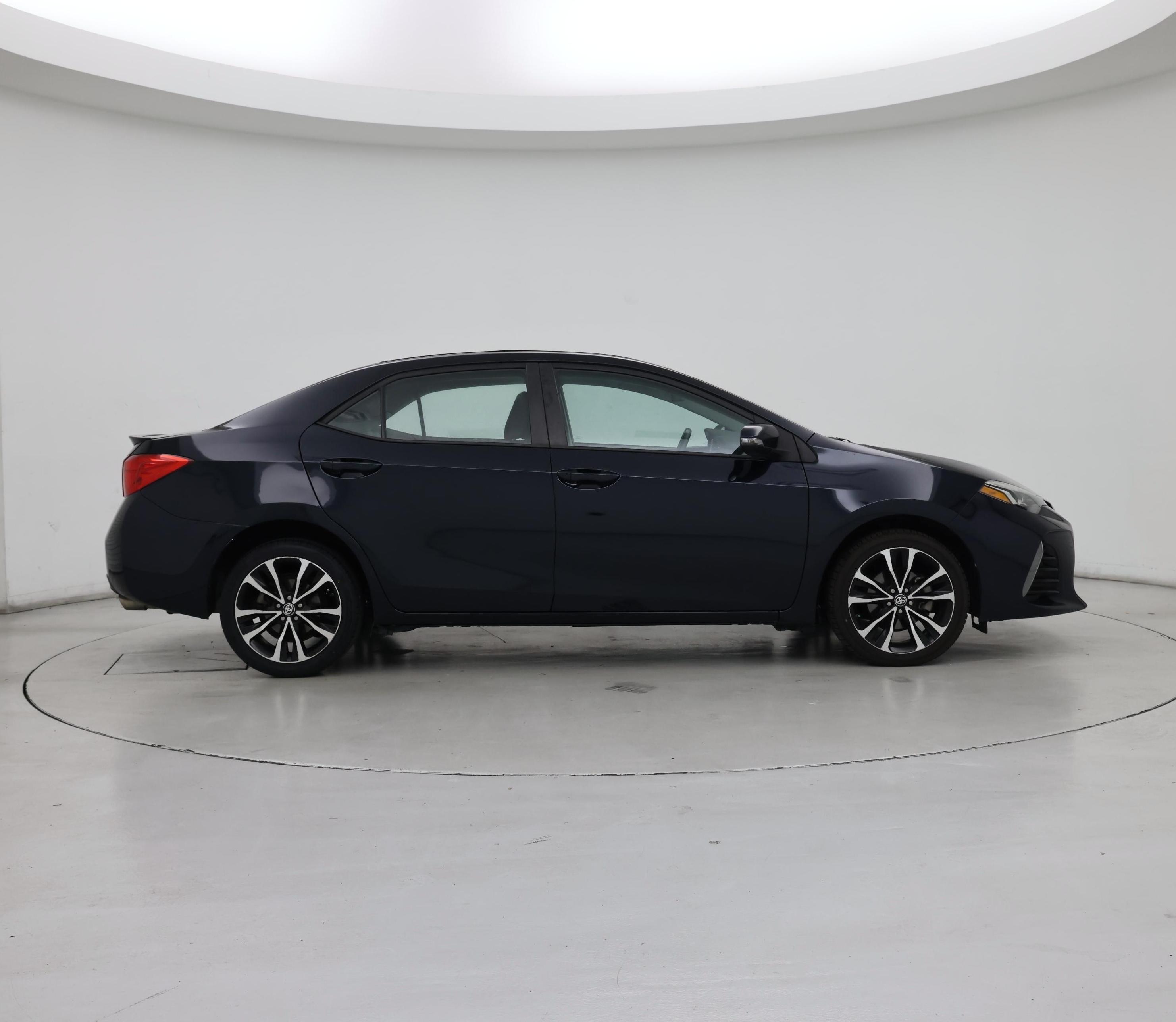 Thumbnail: 2017 Toyota Corolla - 7