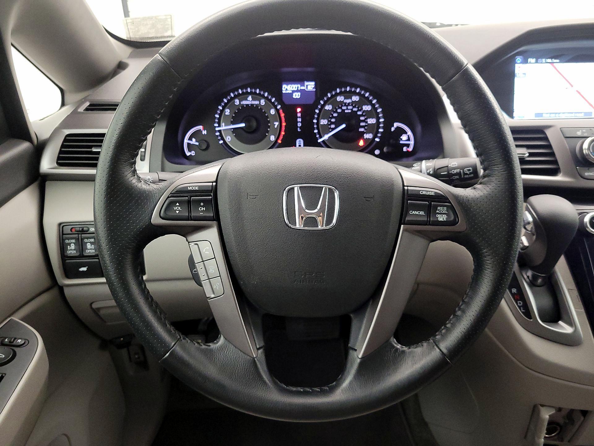 Thumbnail: 2015 Honda Odyssey - 10