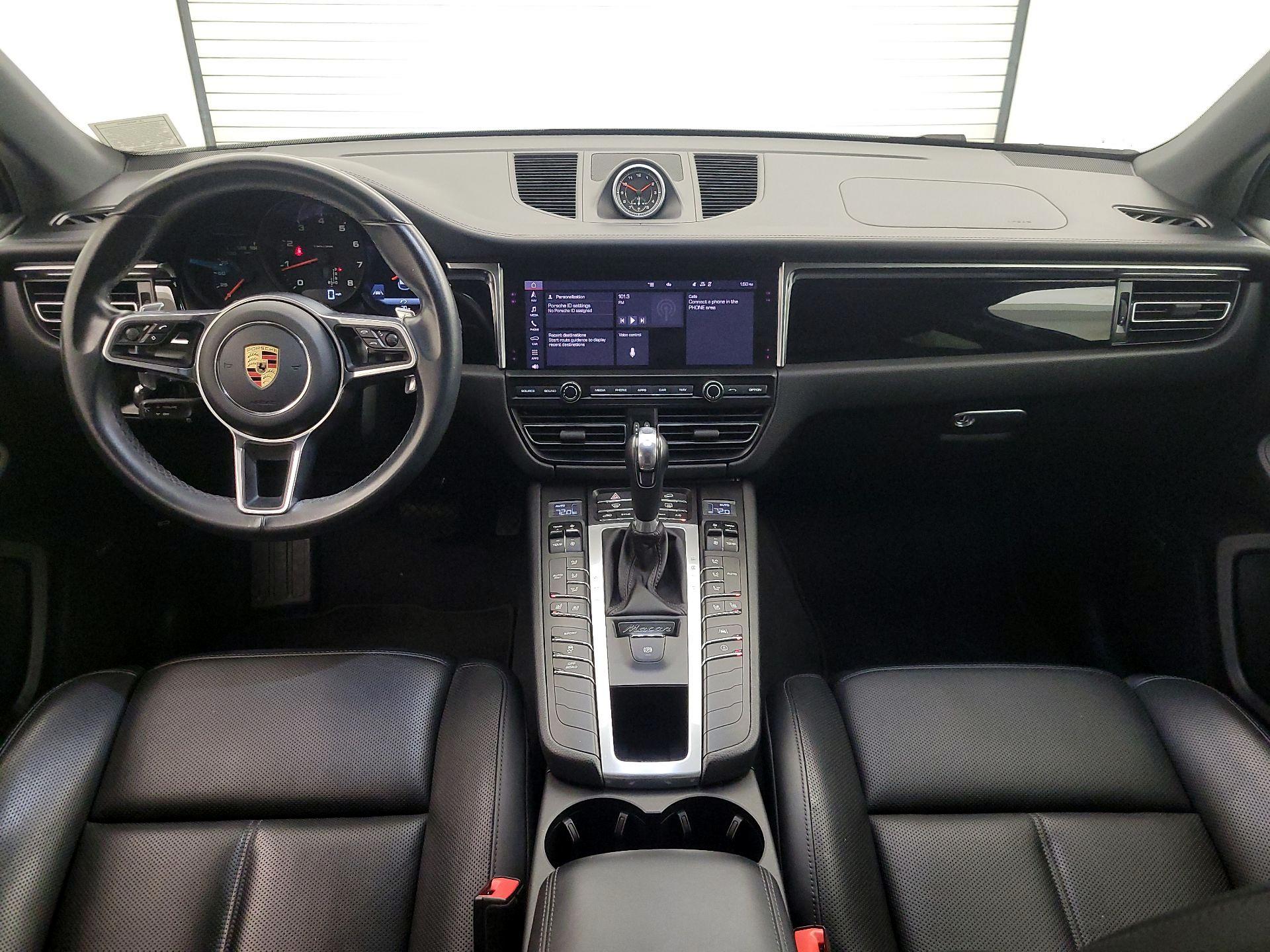 Thumbnail: 2020 Porsche Macan - 9