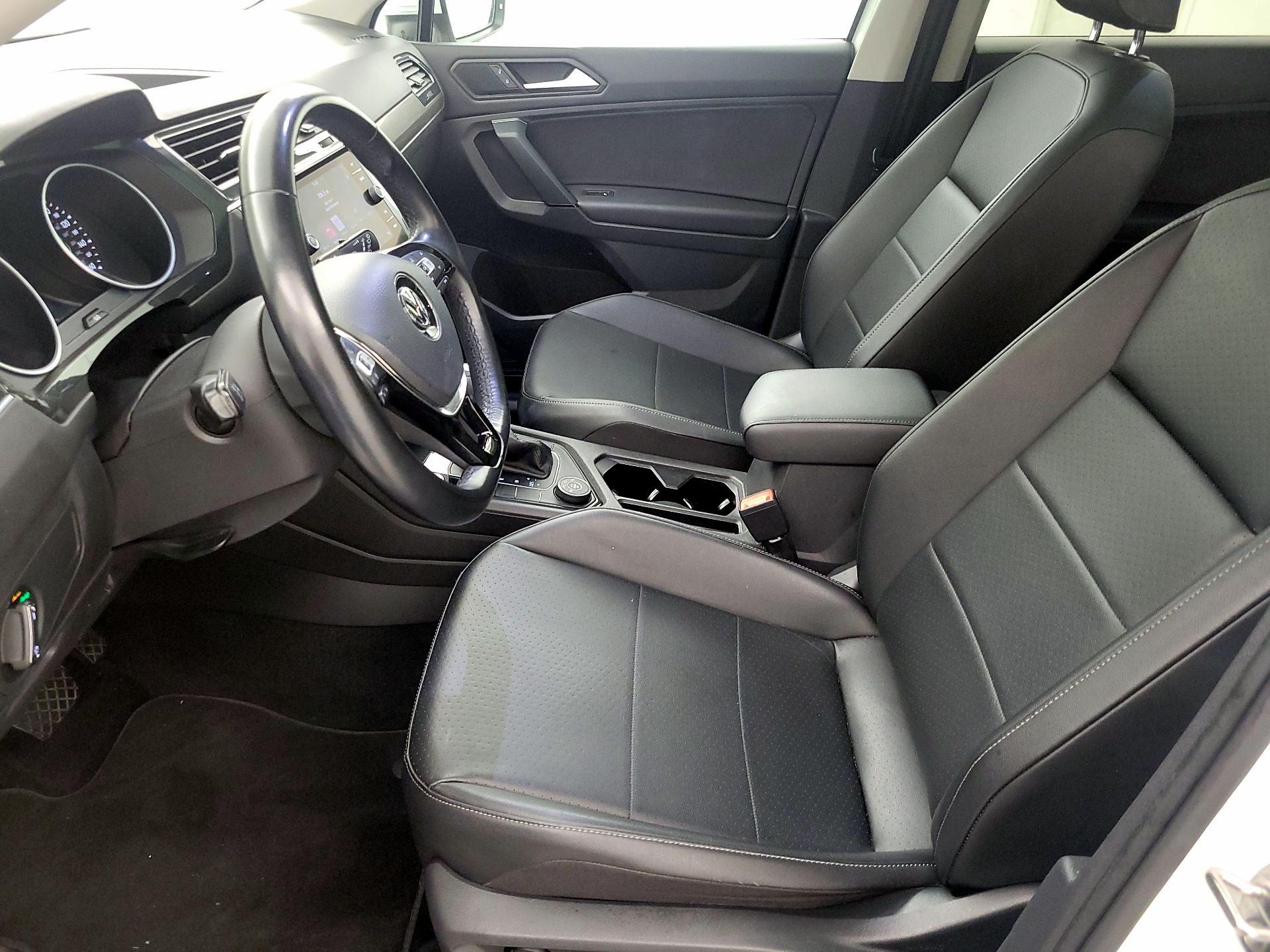 Thumbnail: 2019 Volkswagen Tiguan - 11