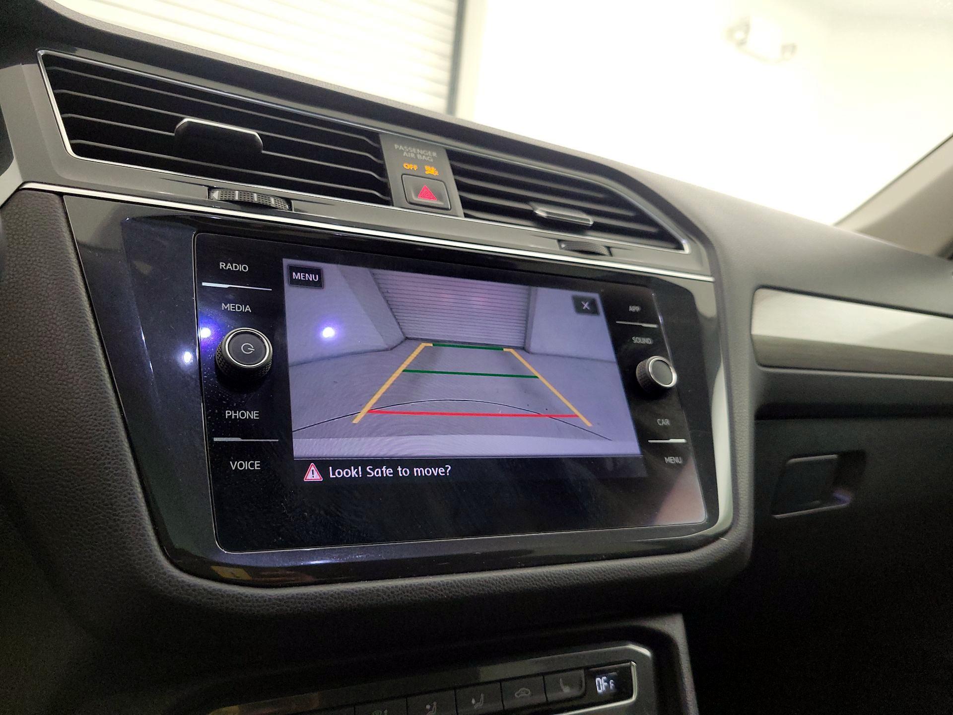 Thumbnail: 2019 Volkswagen Tiguan - 14