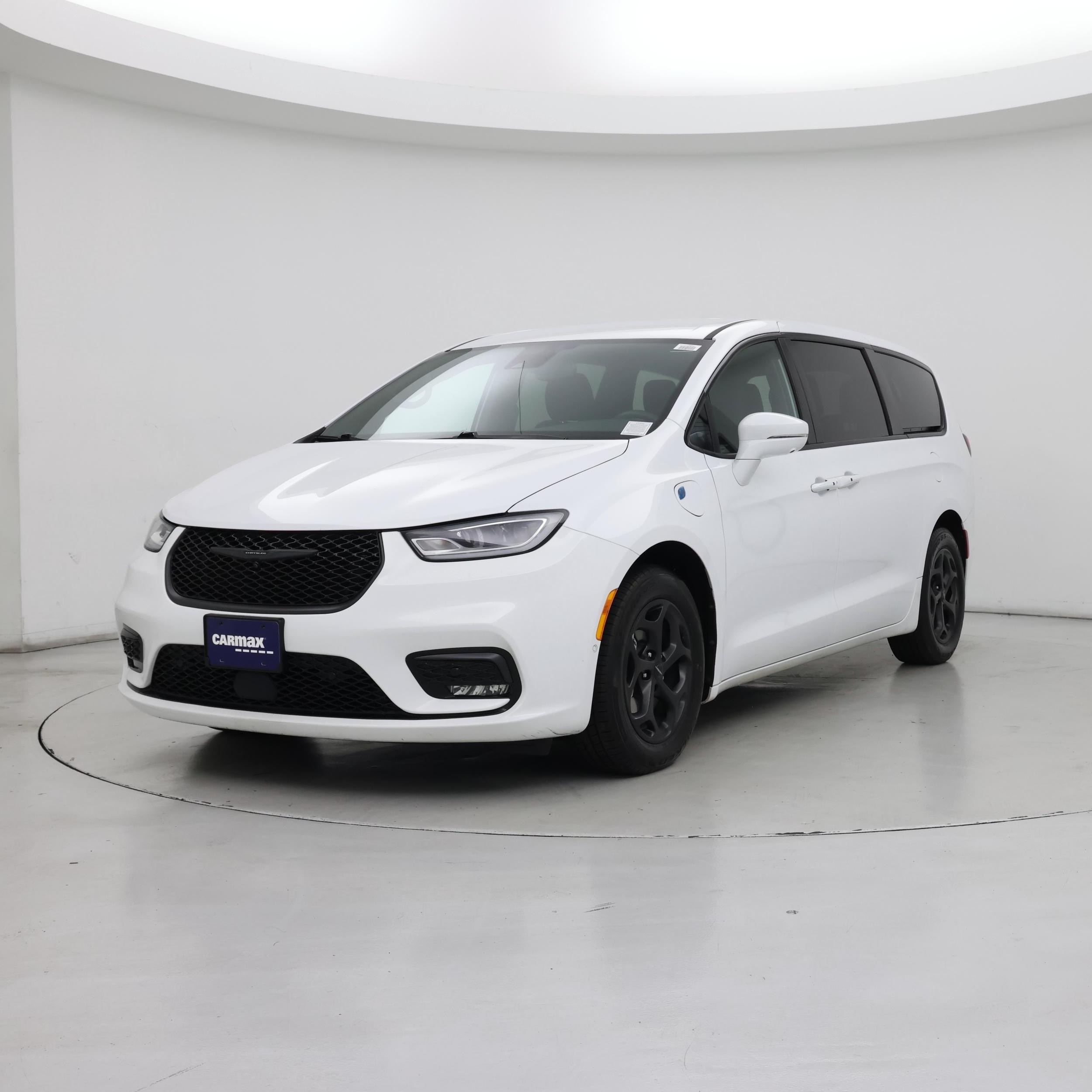 Thumbnail: 2022 Chrysler Pacifica - 4