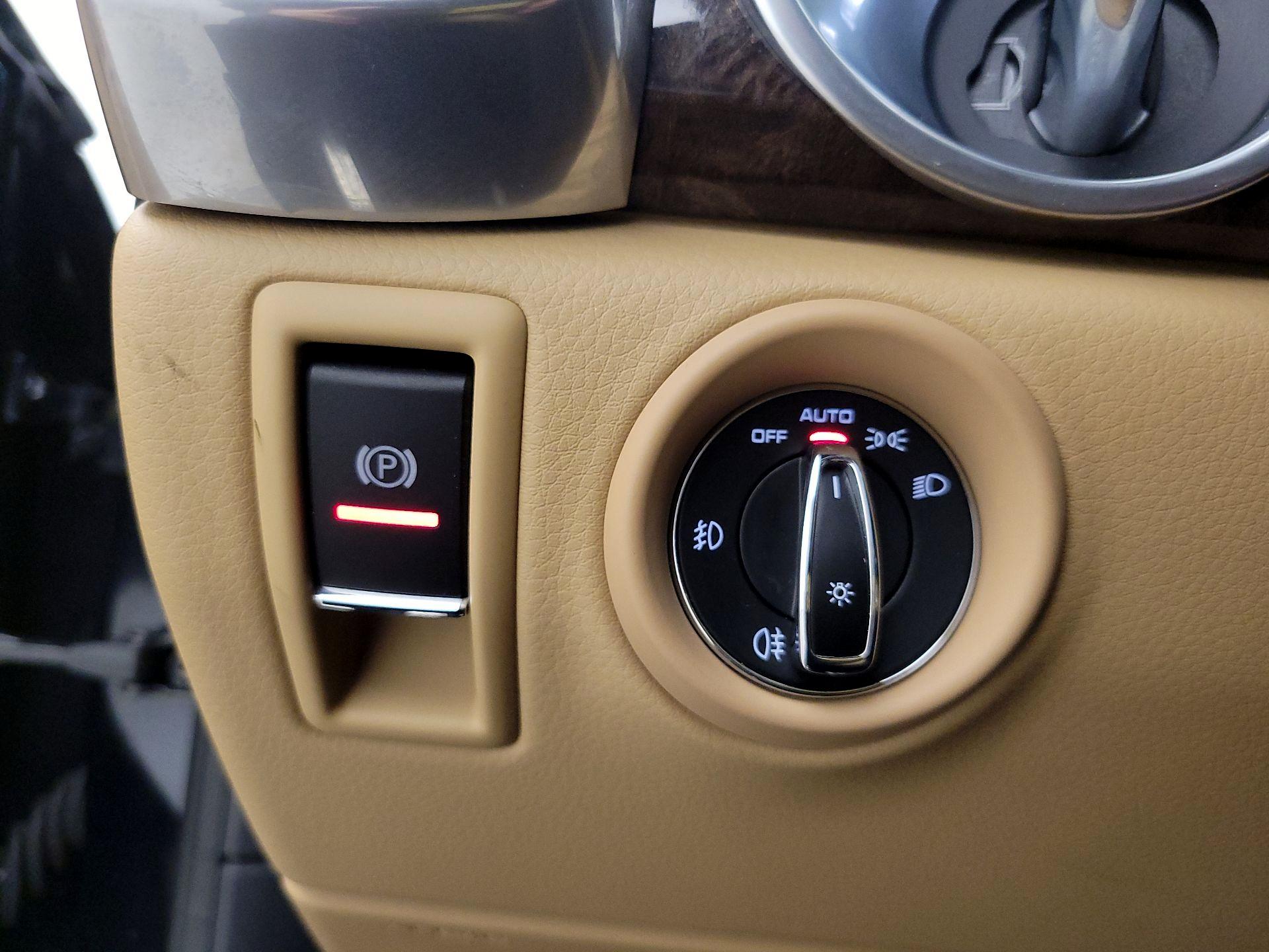 Thumbnail: 2016 Porsche Cayenne - 13