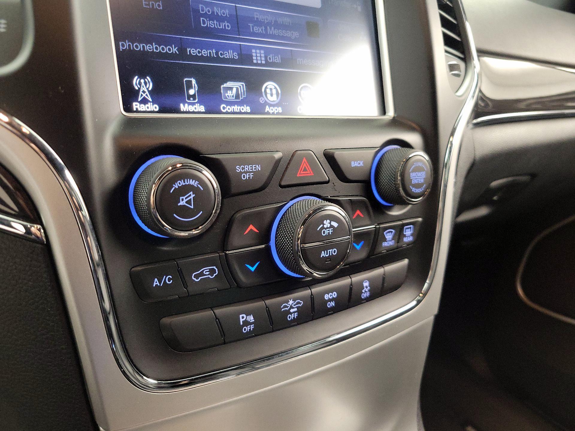 Thumbnail: 2015 Jeep Grand Cherokee - 17