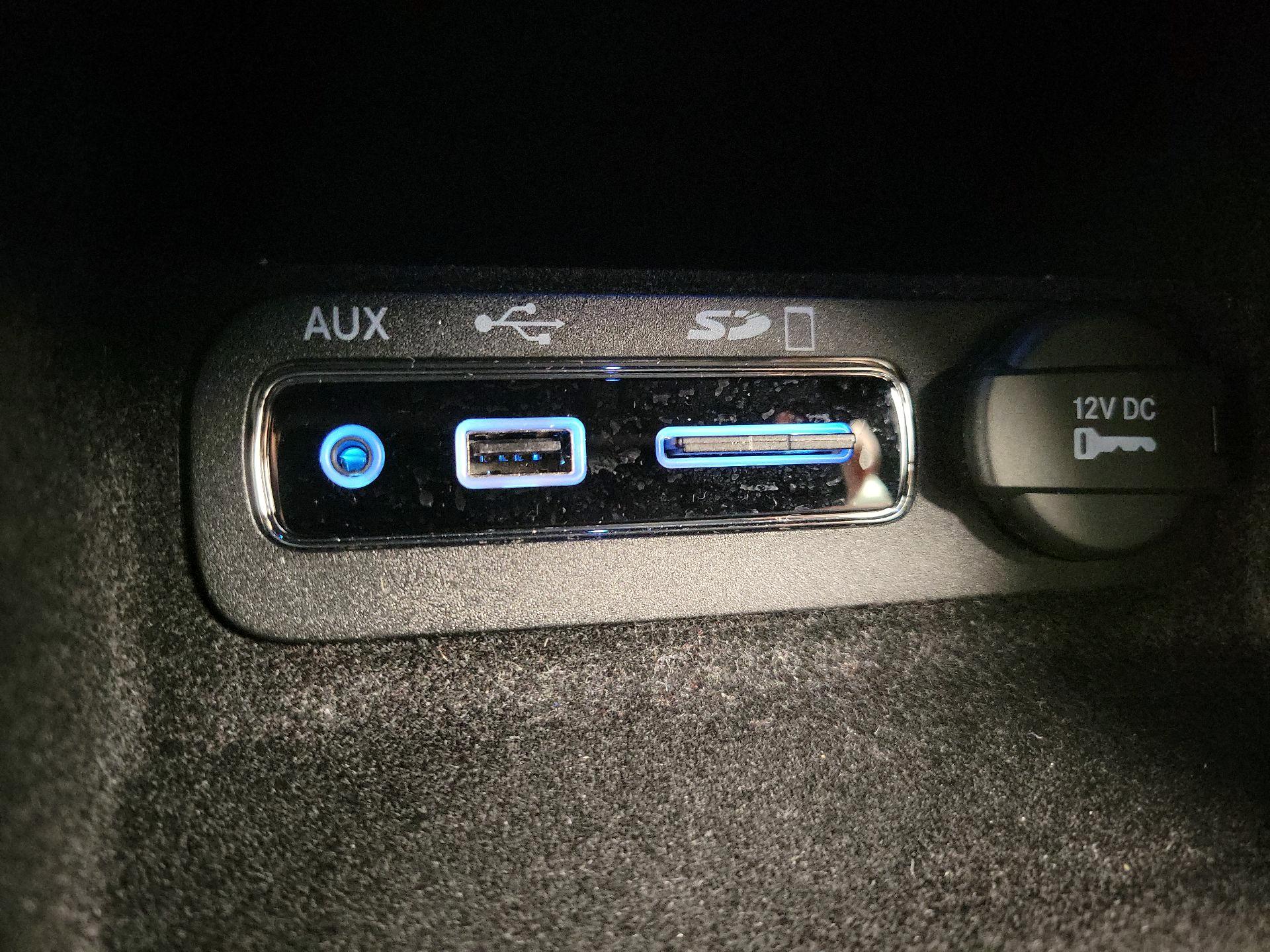 Thumbnail: 2015 Jeep Grand Cherokee - 19