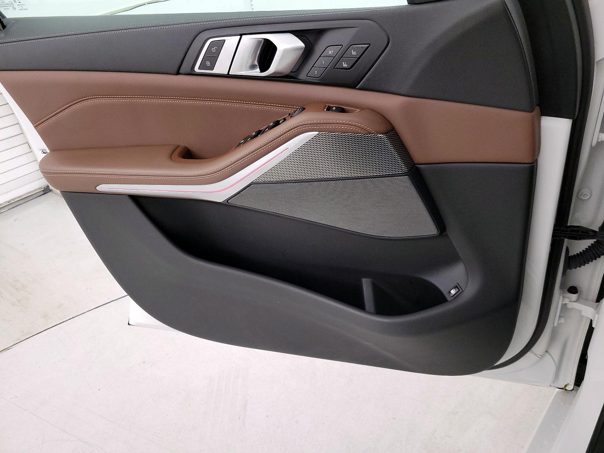 Thumbnail: 2023 BMW X5 - 12