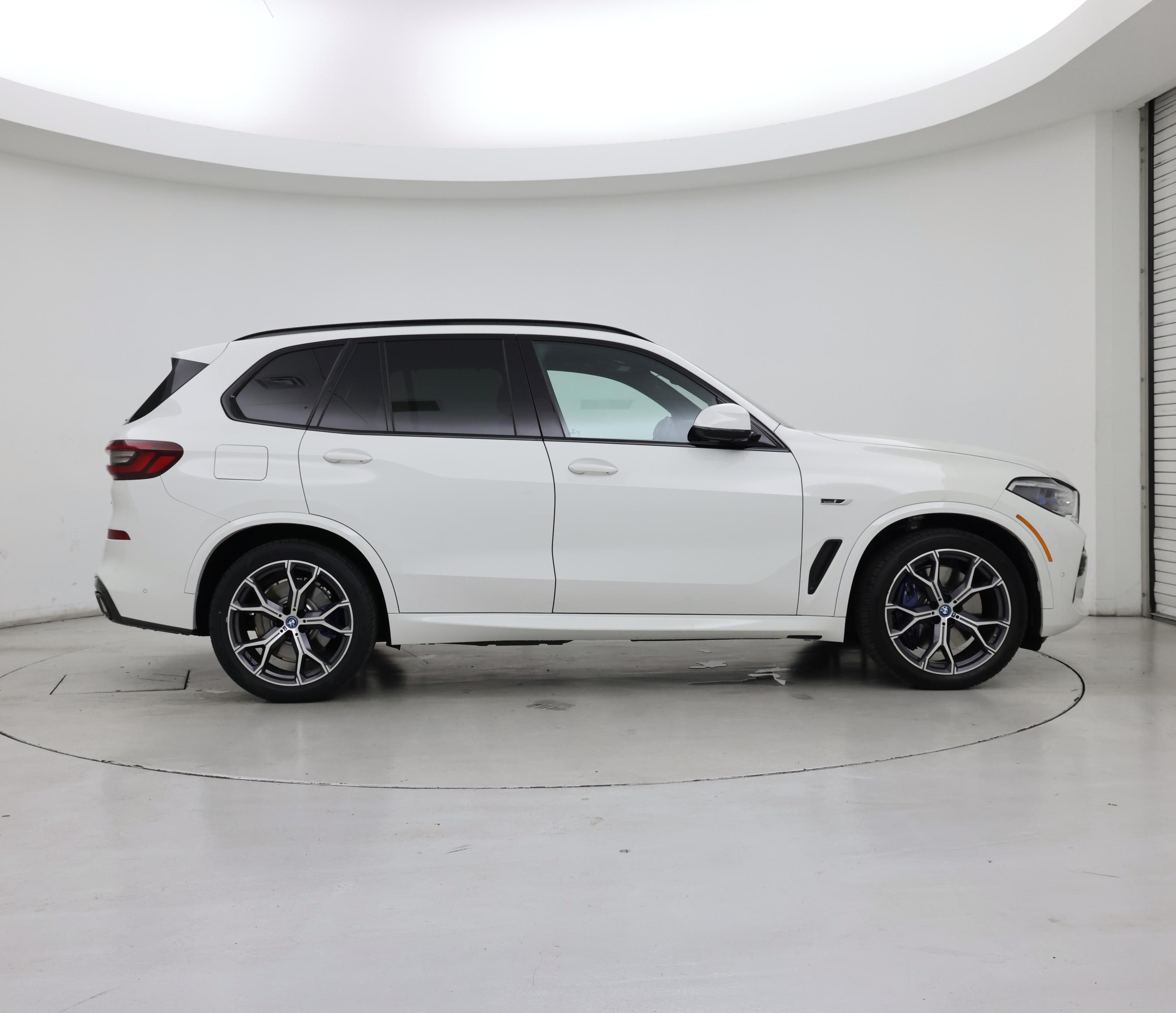 Thumbnail: 2023 BMW X5 - 7
