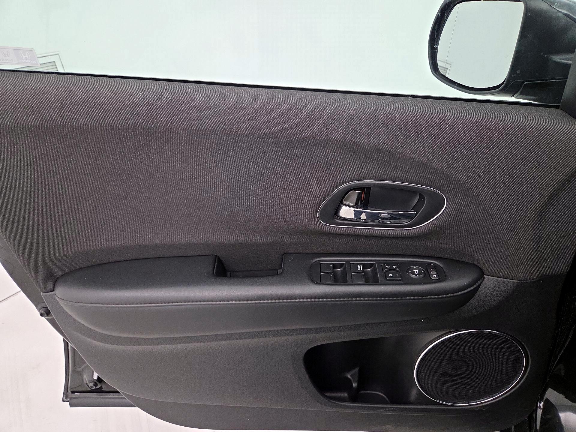 Thumbnail: 2022 Honda HR-V - 12