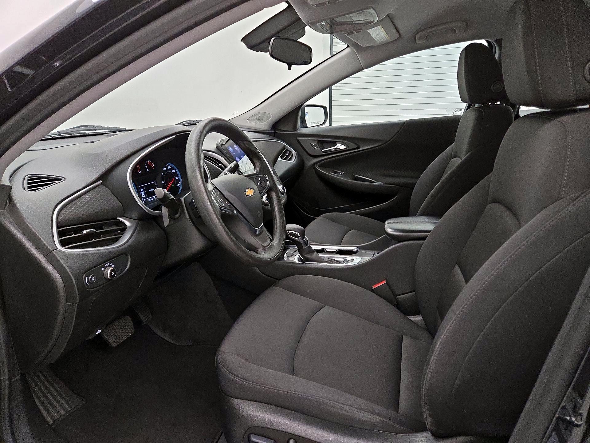 Thumbnail: 2023 Chevrolet Malibu - 11