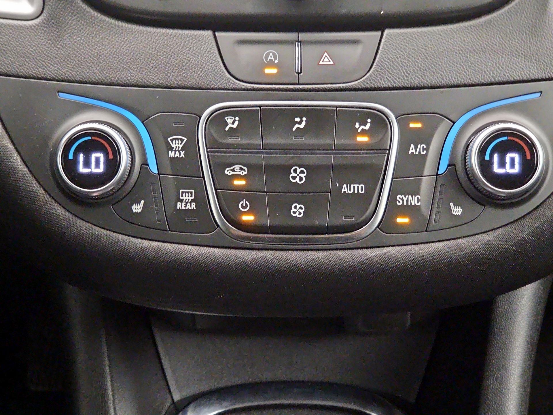 Thumbnail: 2023 Chevrolet Malibu - 16