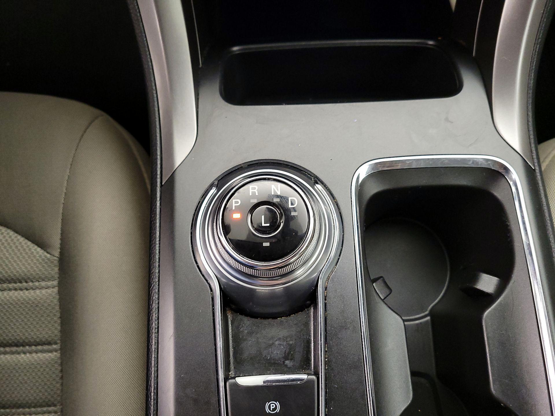 Thumbnail: 2020 Ford Fusion - 18