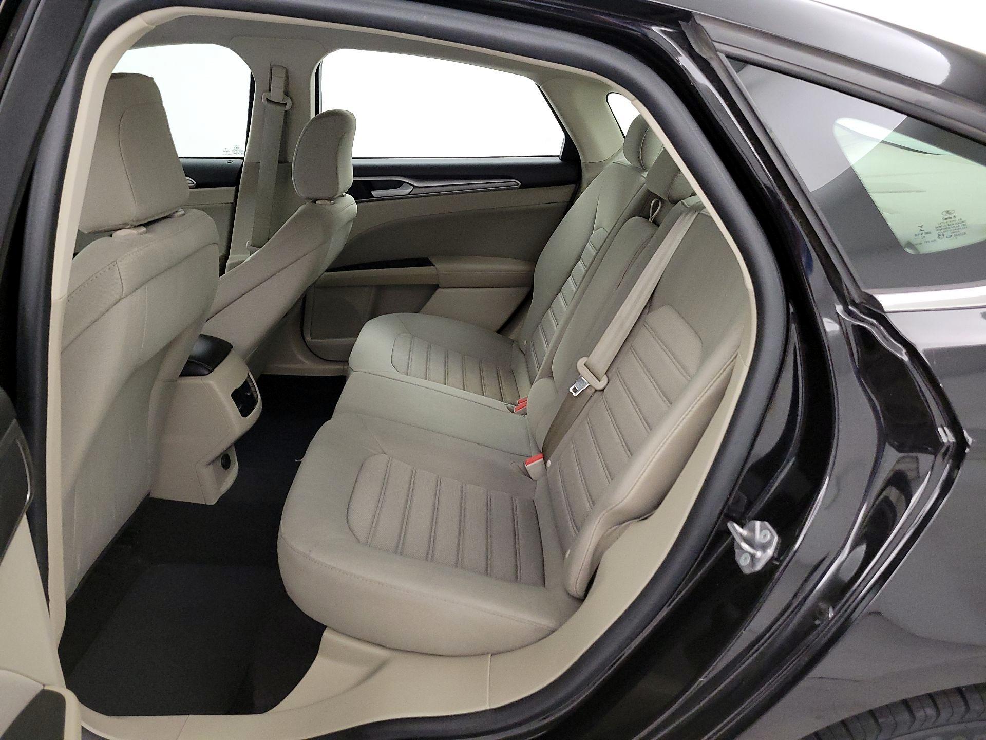 Thumbnail: 2020 Ford Fusion - 20