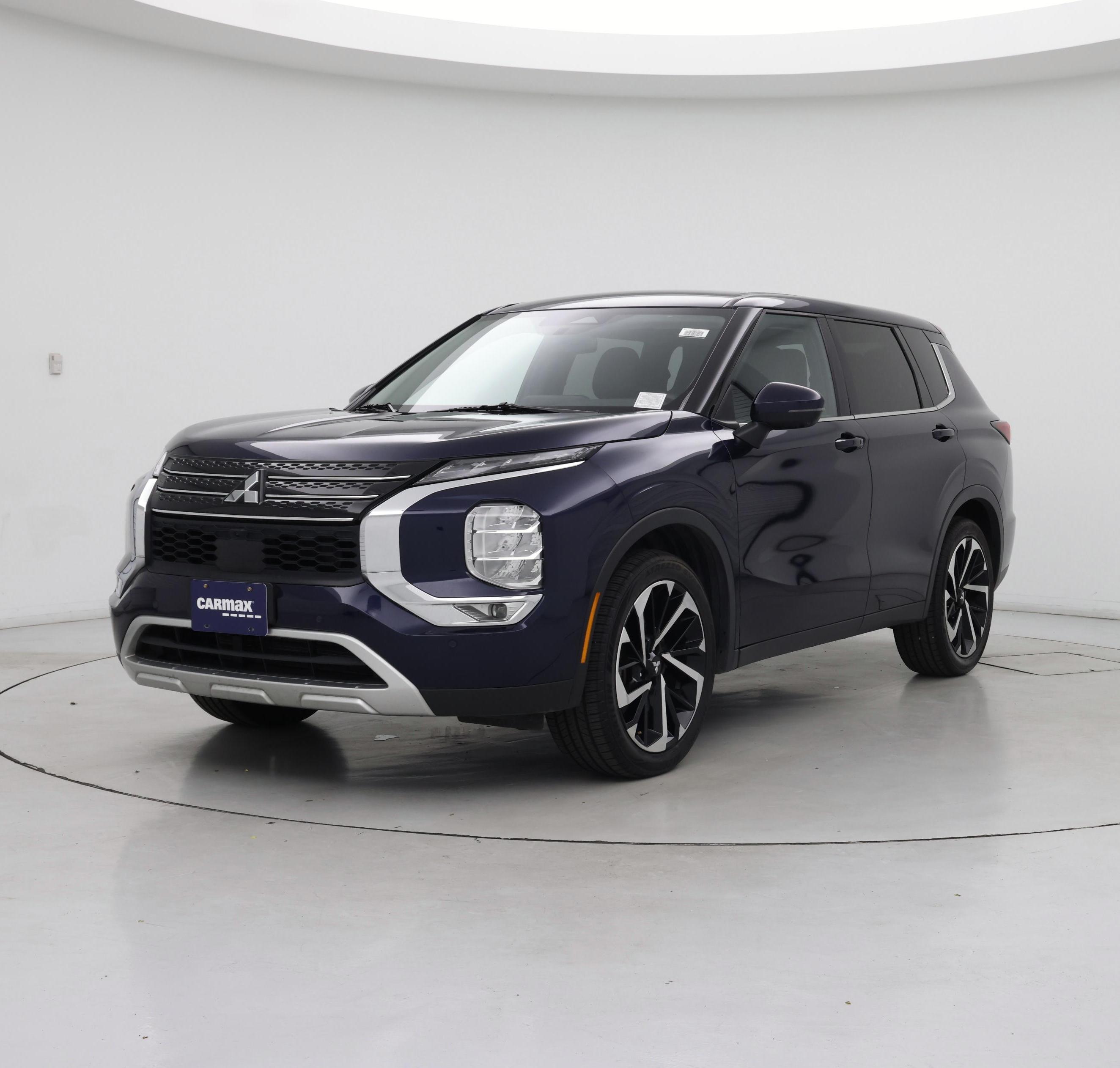 Thumbnail: 2024 Mitsubishi Outlander - 4