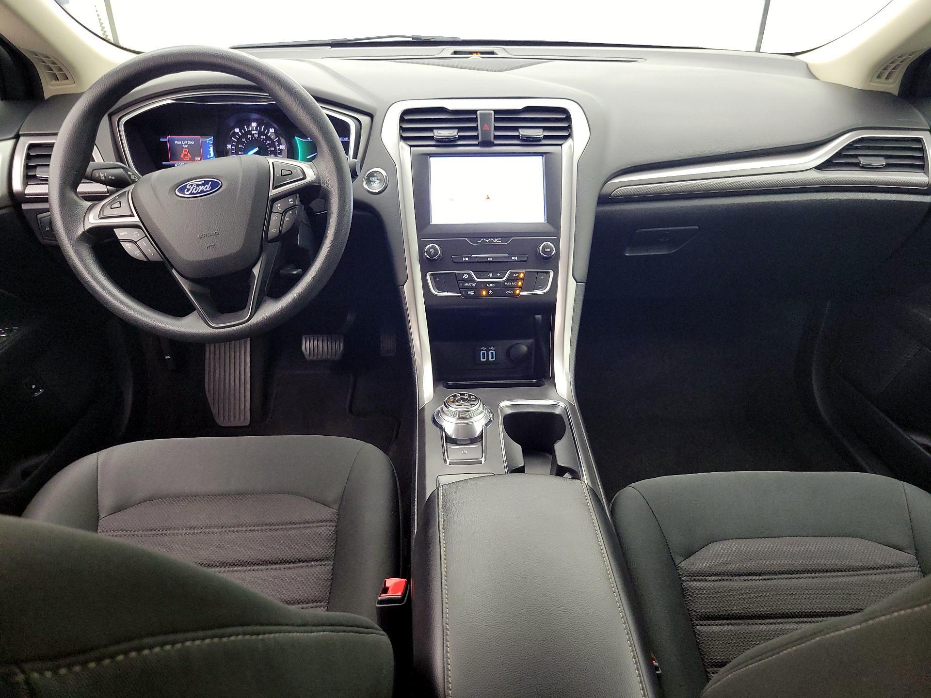 Thumbnail: 2020 Ford Fusion - 9